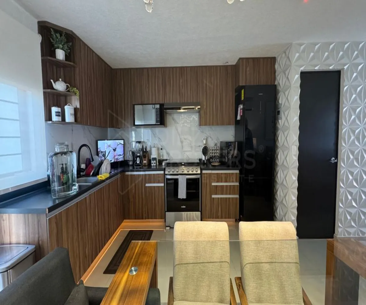 Casa En Venta,Vista Sur,Avenida Vista Oriente 1615, Tlajomulco de Zúñiga, Jalisco 45640, 2 Habitaciones,1 Baño,Avenida Vista Oriente,2,pSl4EpQ