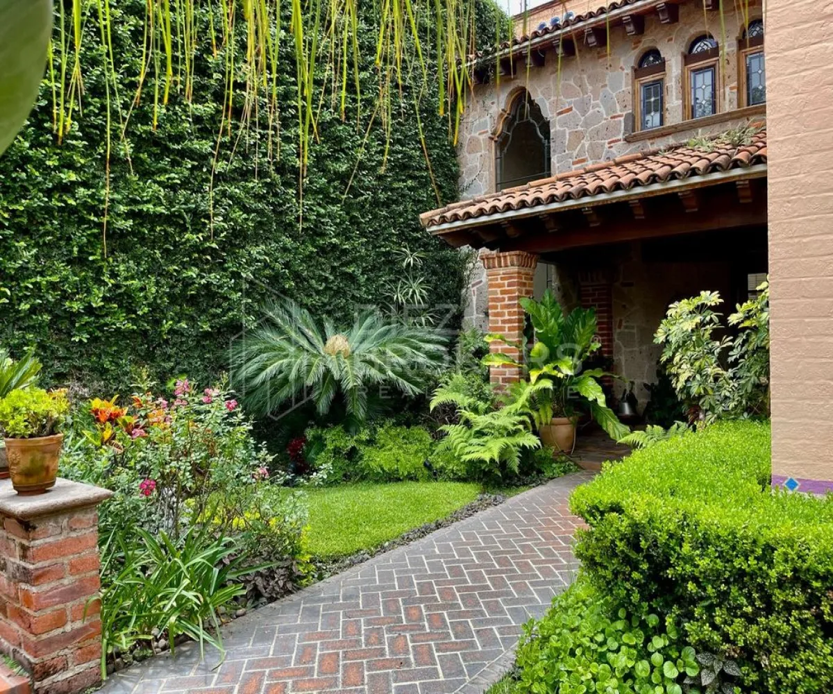 Casa En Venta,Las Fuentes,circunvalación norte 209, Zapopan, Jalisco 45070, 6 Habitaciones,6 Baños,circunvalación norte,1,pfDIbnA