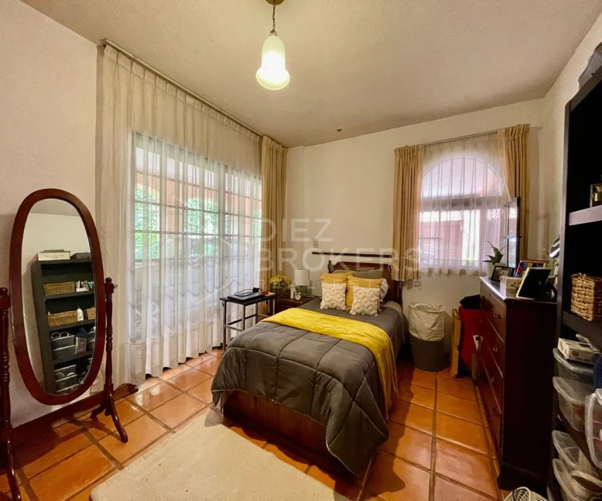 Casa En Venta,Las Fuentes,circunvalación norte 209, Zapopan, Jalisco 45070, 6 Habitaciones,6 Baños,circunvalación norte,1,pfDIbnA