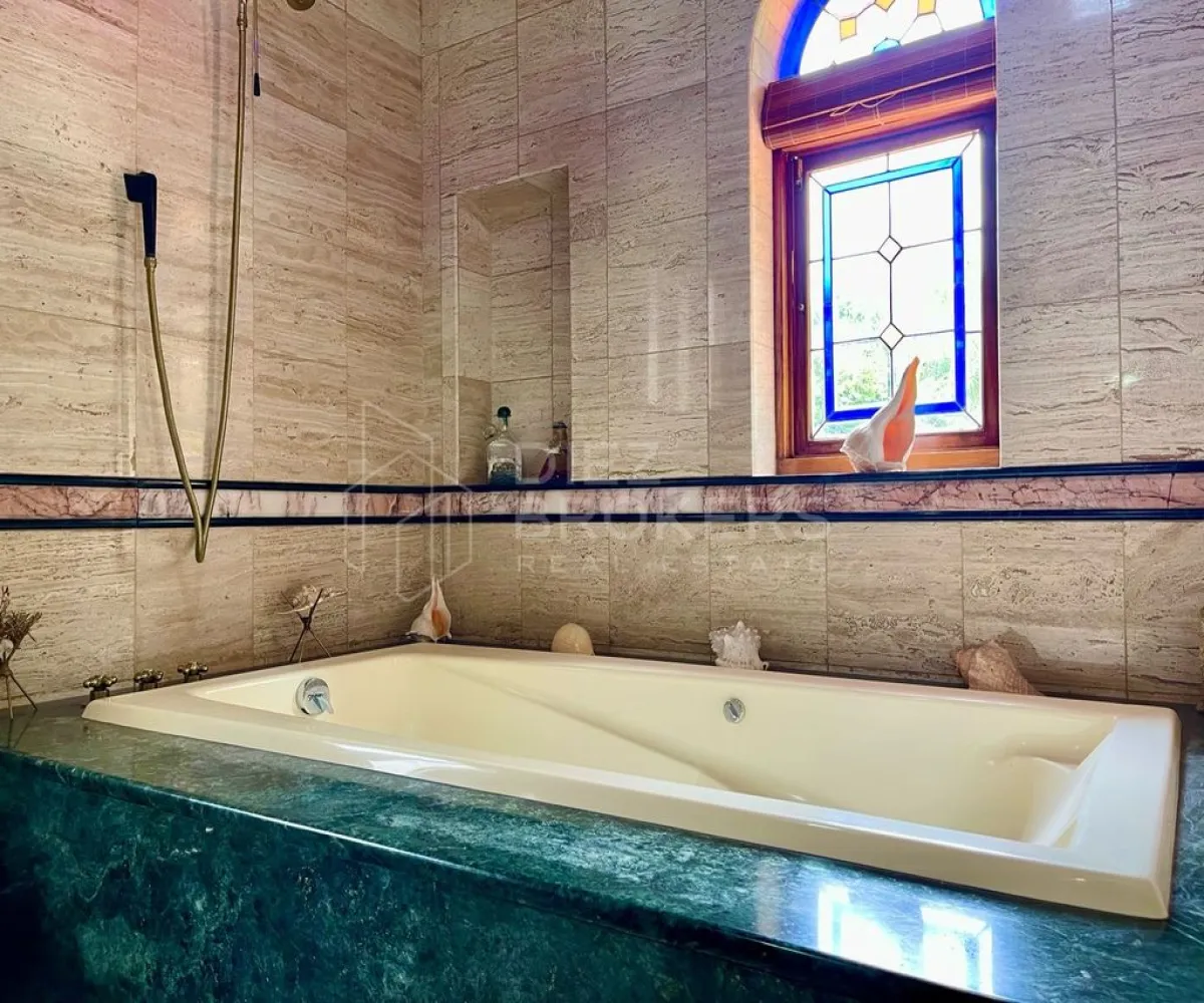 Casa En Venta,Las Fuentes,circunvalación norte 209, Zapopan, Jalisco 45070, 6 Habitaciones,6 Baños,circunvalación norte,1,pfDIbnA