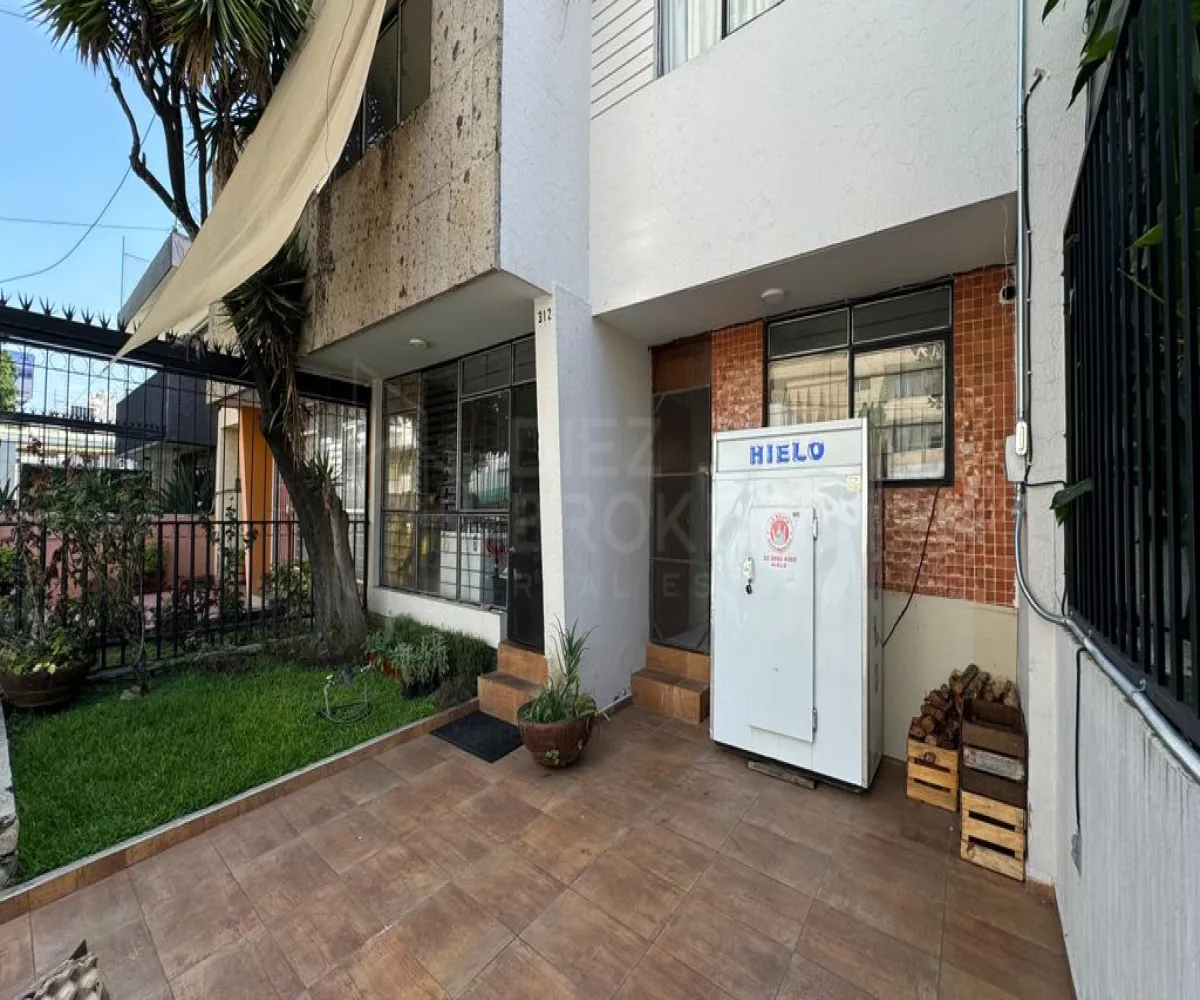 Casa En Venta,Ladron De Guevara,Calle Victoriano Salado Álvarez 312, Guadalajara, Jalisco 44600, 3 Habitaciones,3 Baños,Calle Victoriano Salado Álvarez,2,pg4Emej Casa En Venta,Ladron De Guevara,Calle Victoriano Salado Álvarez 312, Guadalajara, Jalisco 44600, 3 Habitaciones,3 Baños,Calle Victoriano Salado Álvarez,2,pg4Emej