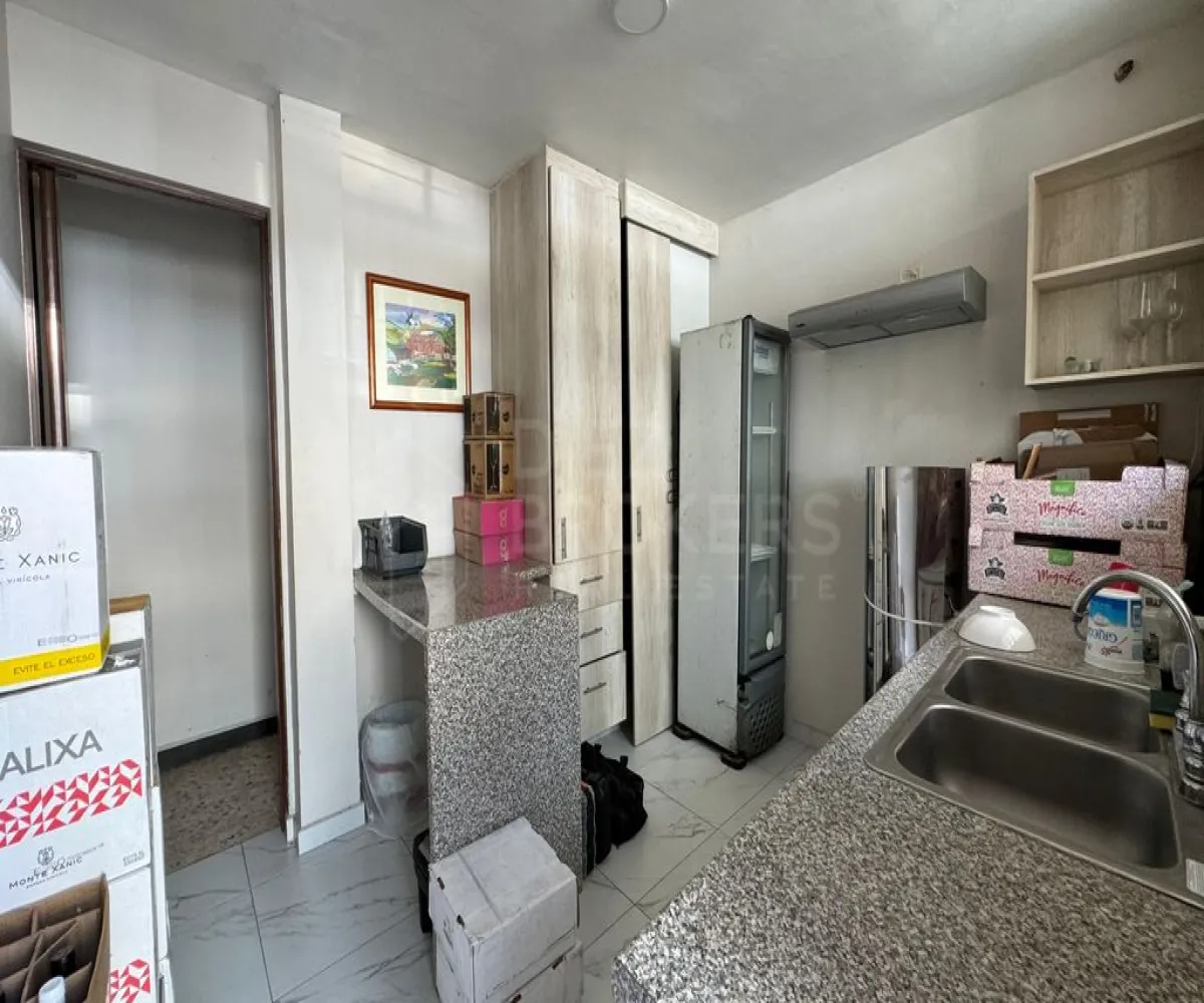 Casa En Venta,Ladron De Guevara,Calle Victoriano Salado Álvarez 312, Guadalajara, Jalisco 44600, 3 Habitaciones,3 Baños,Calle Victoriano Salado Álvarez,2,pg4Emej Casa En Venta,Ladron De Guevara,Calle Victoriano Salado Álvarez 312, Guadalajara, Jalisco 44600, 3 Habitaciones,3 Baños,Calle Victoriano Salado Álvarez,2,pg4Emej