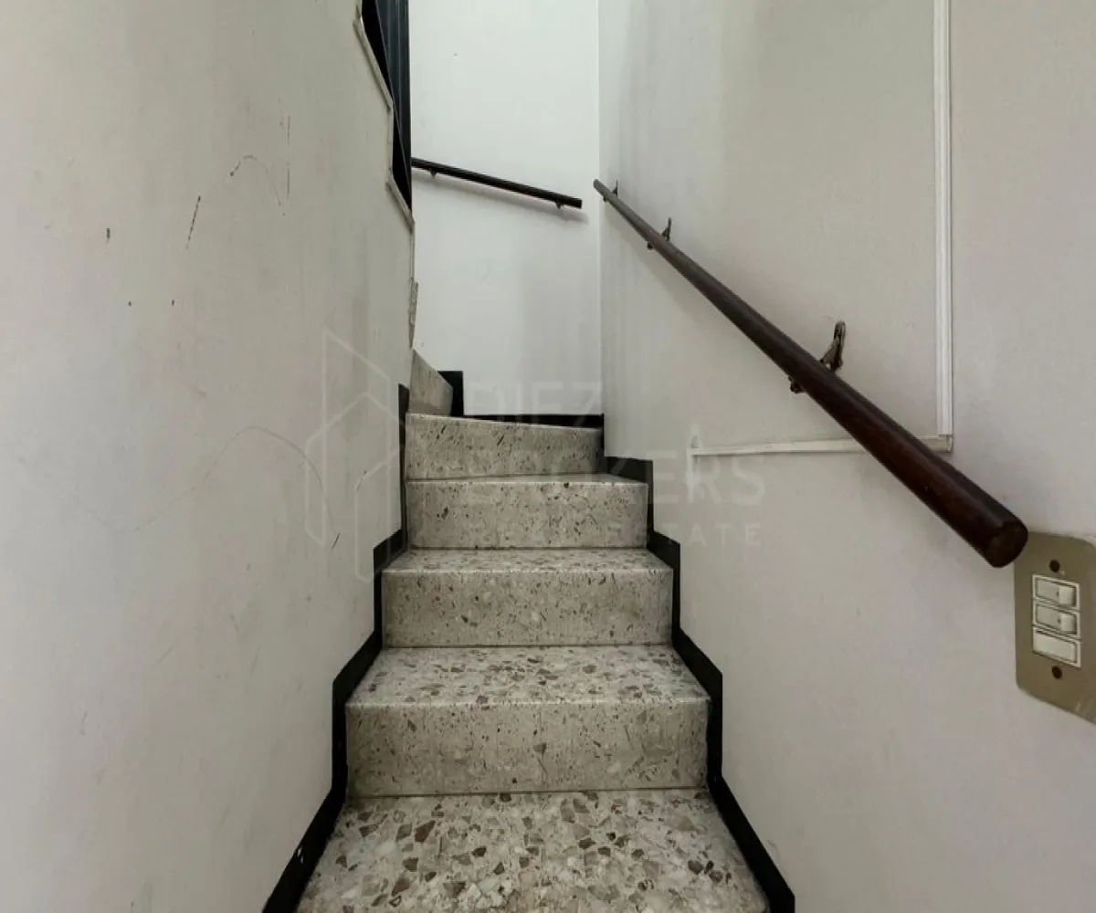 Casa En Venta,Ladron De Guevara,Calle Victoriano Salado Álvarez 312, Guadalajara, Jalisco 44600, 3 Habitaciones,3 Baños,Calle Victoriano Salado Álvarez,2,pg4Emej Casa En Venta,Ladron De Guevara,Calle Victoriano Salado Álvarez 312, Guadalajara, Jalisco 44600, 3 Habitaciones,3 Baños,Calle Victoriano Salado Álvarez,2,pg4Emej
