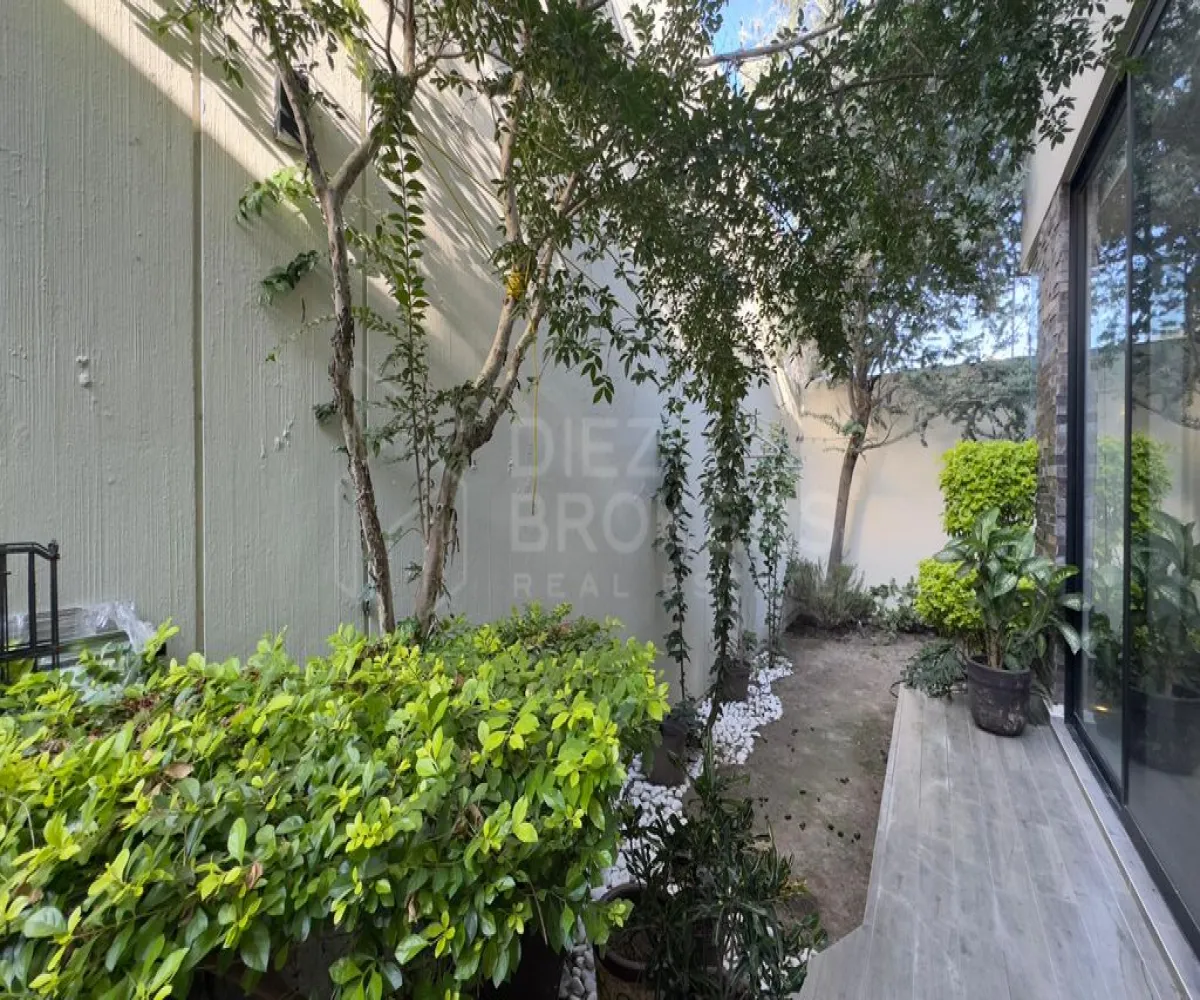 Casa En Venta,Mariano Otero,Prolongación Mariano Otero S/N, Zapopan, Jalisco 45067, 3 Habitaciones,4 Baños,Prolongación Mariano Otero,1,pwwPf6L