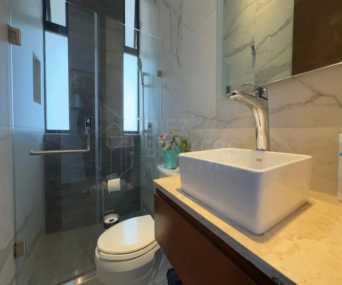 Casa En Venta,Mariano Otero,Prolongación Mariano Otero S/N, Zapopan, Jalisco 45067, 3 Habitaciones,4 Baños,Prolongación Mariano Otero,1,pwwPf6L