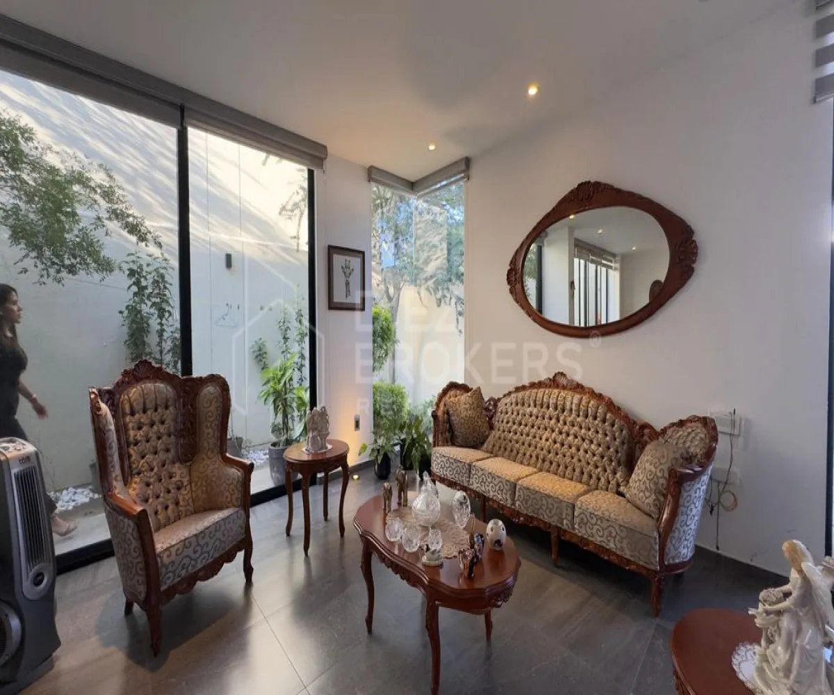 Casa En Venta,Mariano Otero,Prolongación Mariano Otero S/N, Zapopan, Jalisco 45067, 3 Habitaciones,4 Baños,Prolongación Mariano Otero,1,pwwPf6L