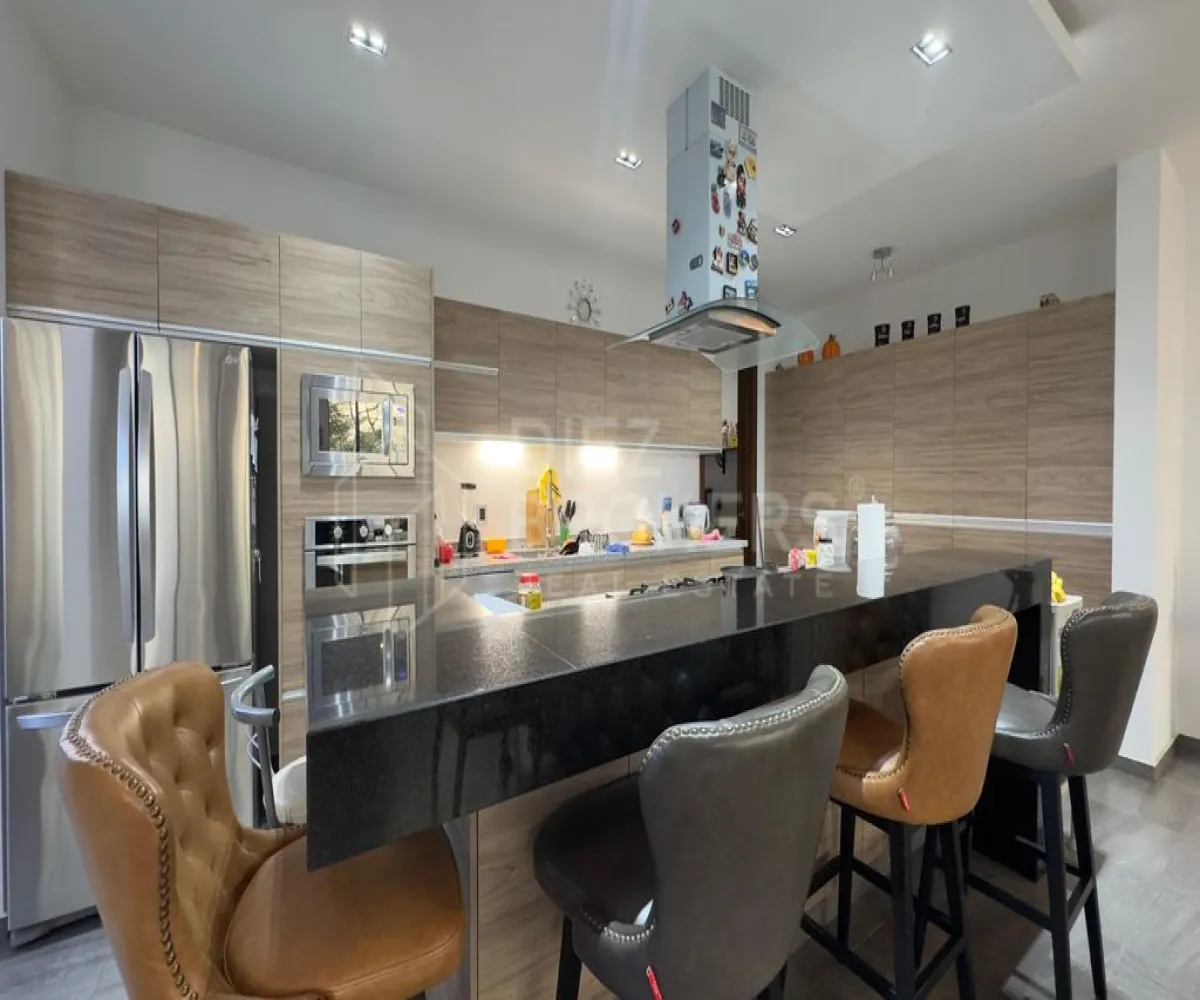 Casa En Venta,Mariano Otero,Prolongación Mariano Otero S/N, Zapopan, Jalisco 45067, 3 Habitaciones,4 Baños,Prolongación Mariano Otero,1,pwwPf6L