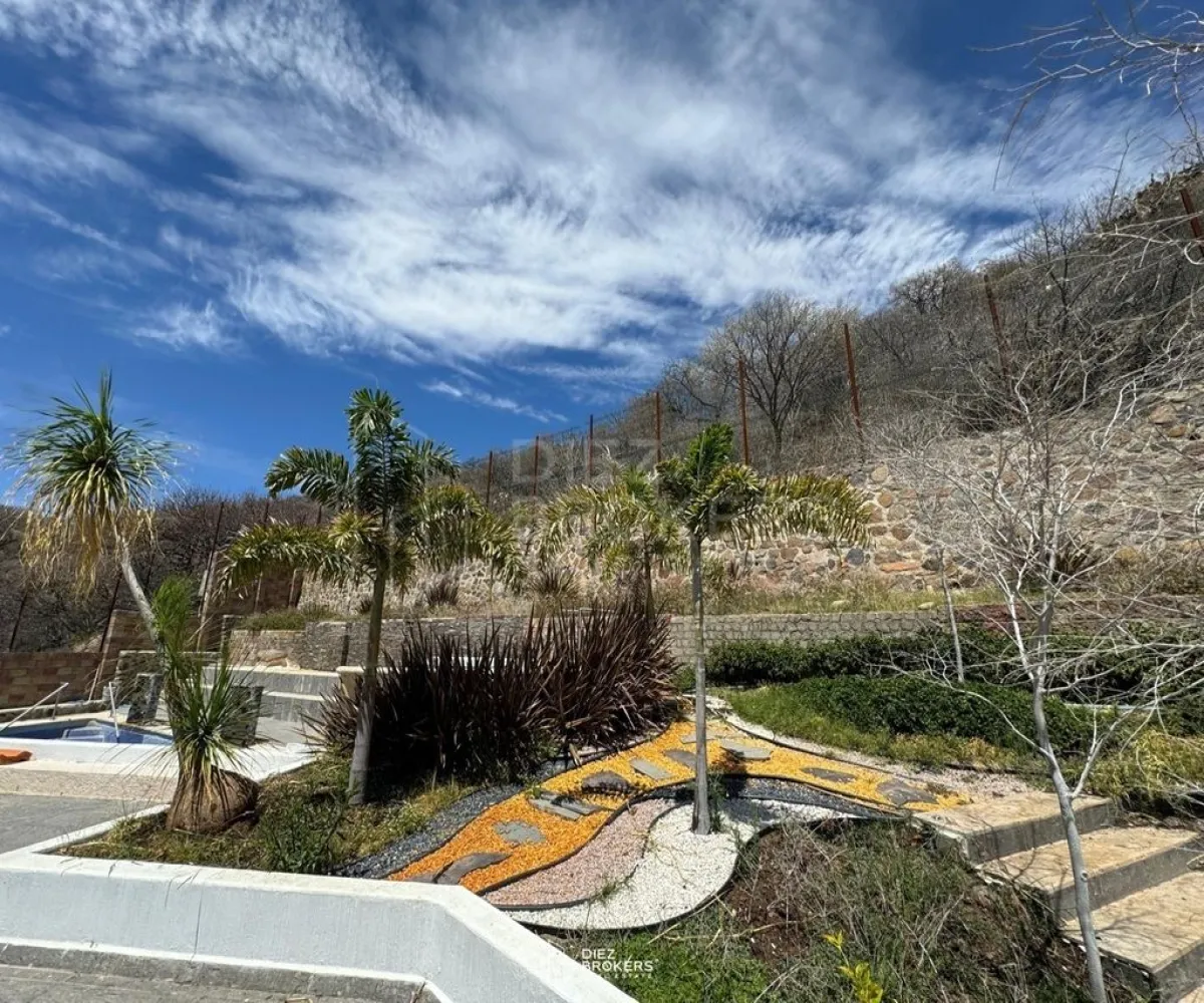 Casa En Venta,San Juan Cosalá,Pancho Gonzalez 8a, Jocotepec, Jalisco 45820, 5 Habitaciones,5 Baños,Pancho Gonzalez,9,pEN6zvg Casa En Venta,San Juan Cosalá,Pancho Gonzalez 8a, Jocotepec, Jalisco 45820, 5 Habitaciones,5 Baños,Pancho Gonzalez,9,pEN6zvg