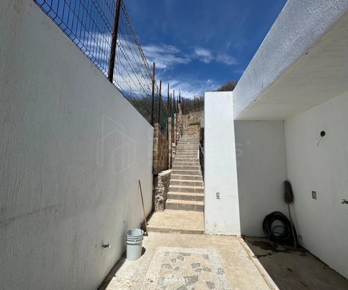 Casa En Venta,San Juan Cosalá,Pancho Gonzalez 8a, Jocotepec, Jalisco 45820, 5 Habitaciones,5 Baños,Pancho Gonzalez,9,pEN6zvg Casa En Venta,San Juan Cosalá,Pancho Gonzalez 8a, Jocotepec, Jalisco 45820, 5 Habitaciones,5 Baños,Pancho Gonzalez,9,pEN6zvg