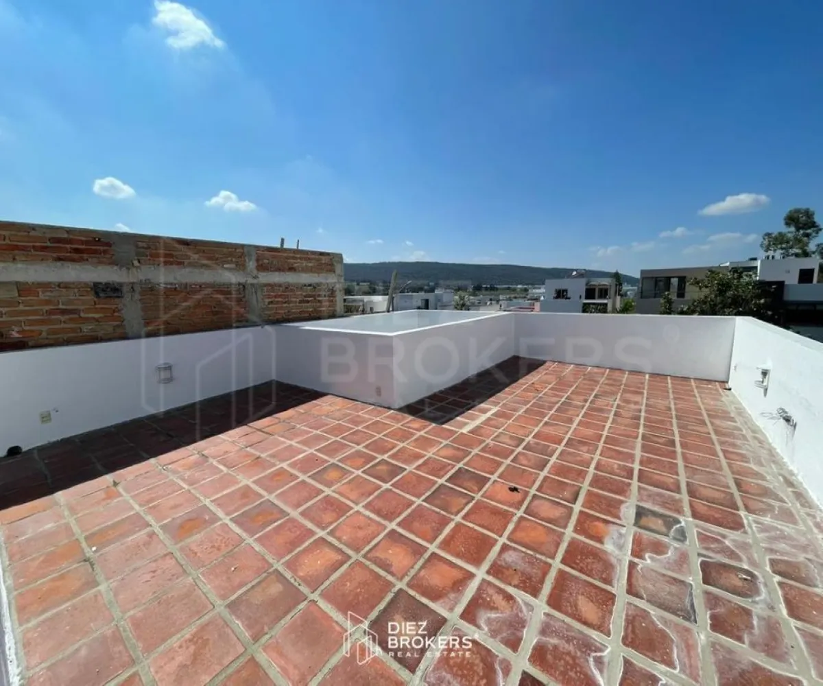 Casa En Venta,Bosques Vallarta,Del Bosque 50, Zapopan, Jalisco 45222, 4 Habitaciones,2 Baños,Del Bosque,3,pHOtr6S Casa En Venta,Bosques Vallarta,Del Bosque 50, Zapopan, Jalisco 45222, 4 Habitaciones,2 Baños,Del Bosque,3,pHOtr6S