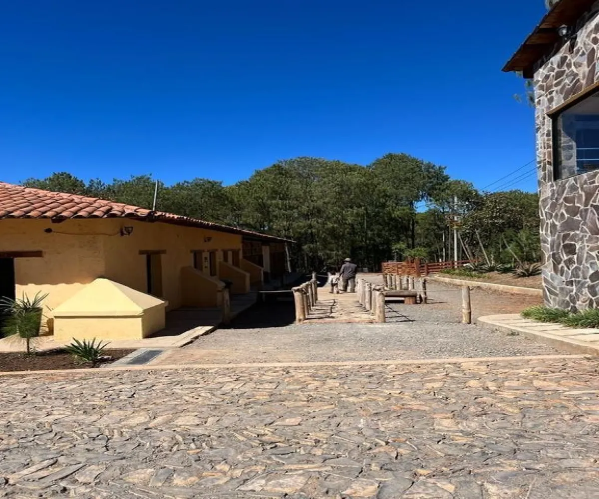 Terreno En Venta,El Calabozo,Carretera Guadalajara - Tapalpa 13, Tapalpa, Jalisco 45640,Carretera Guadalajara - Tapalpa,1,pVeRAOP Terreno En Venta,El Calabozo,Carretera Guadalajara - Tapalpa 13, Tapalpa, Jalisco 45640,Carretera Guadalajara - Tapalpa,1,pVeRAOP