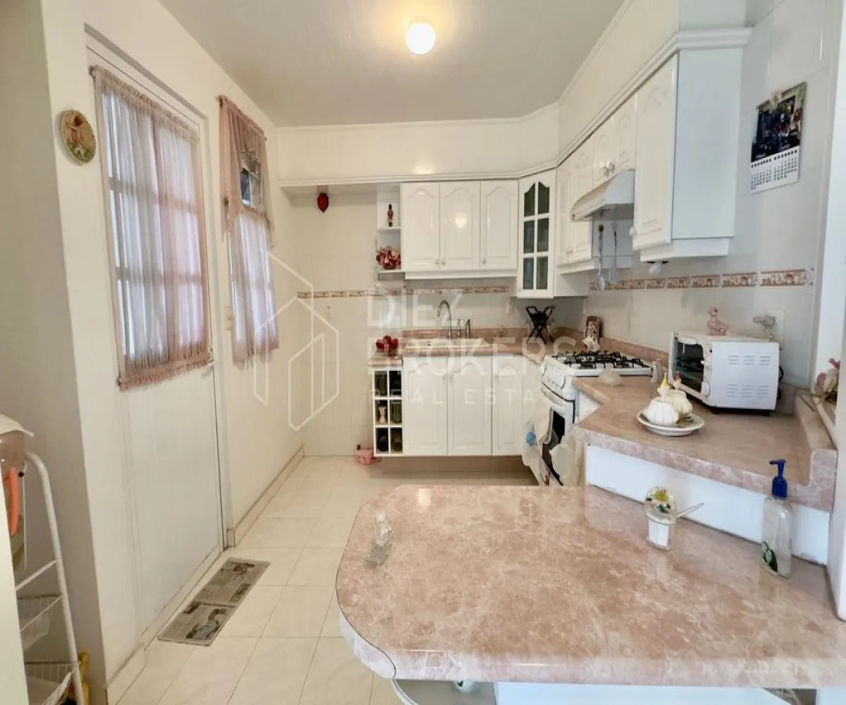 Casa En Venta,El Palomar,Valle de Banderas 220, Tlajomulco de Zúñiga, Jalisco 45643, 3 Habitaciones,3 Baños,Valle de Banderas ,2,pac3hVU Casa En Venta,El Palomar,Valle de Banderas 220, Tlajomulco de Zúñiga, Jalisco 45643, 3 Habitaciones,3 Baños,Valle de Banderas ,2,pac3hVU