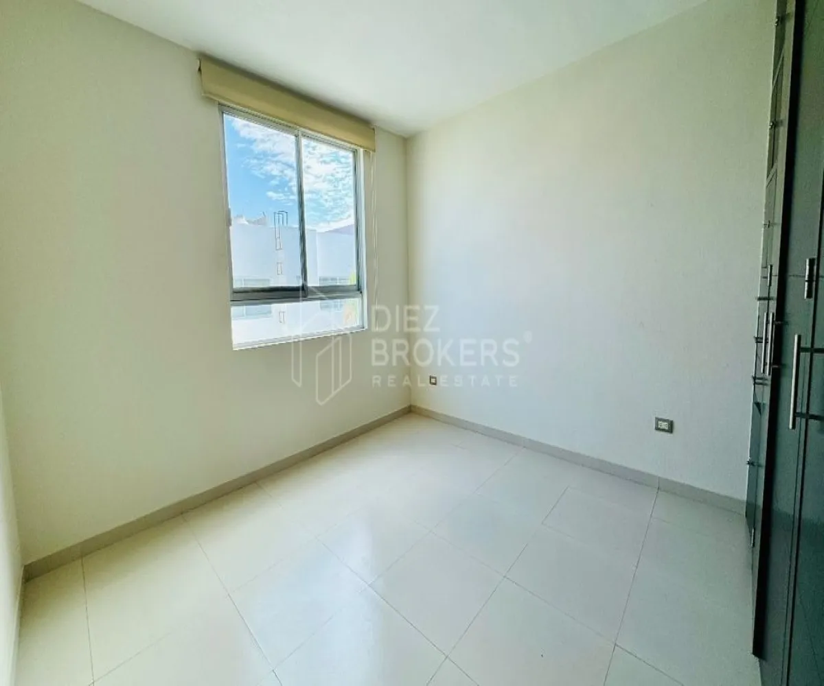 Casa En Venta,Solares,Paseo de las estrella 1177, Zapopan, Jalisco 45019, 4 Habitaciones,3 Baños,Paseo de las estrella ,2,pafT82t