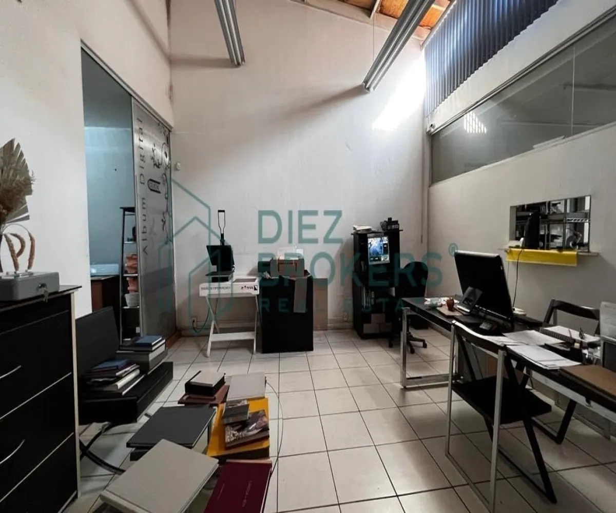 Casa En Venta,Centro,Avenida Miguel Hidalgo y Costilla 2125, Guadalajara, Jalisco 44100,Avenida Miguel Hidalgo y Costilla,2,pfmMljJ Casa En Venta,Centro,Avenida Miguel Hidalgo y Costilla 2125, Guadalajara, Jalisco 44100,Avenida Miguel Hidalgo y Costilla,2,pfmMljJ