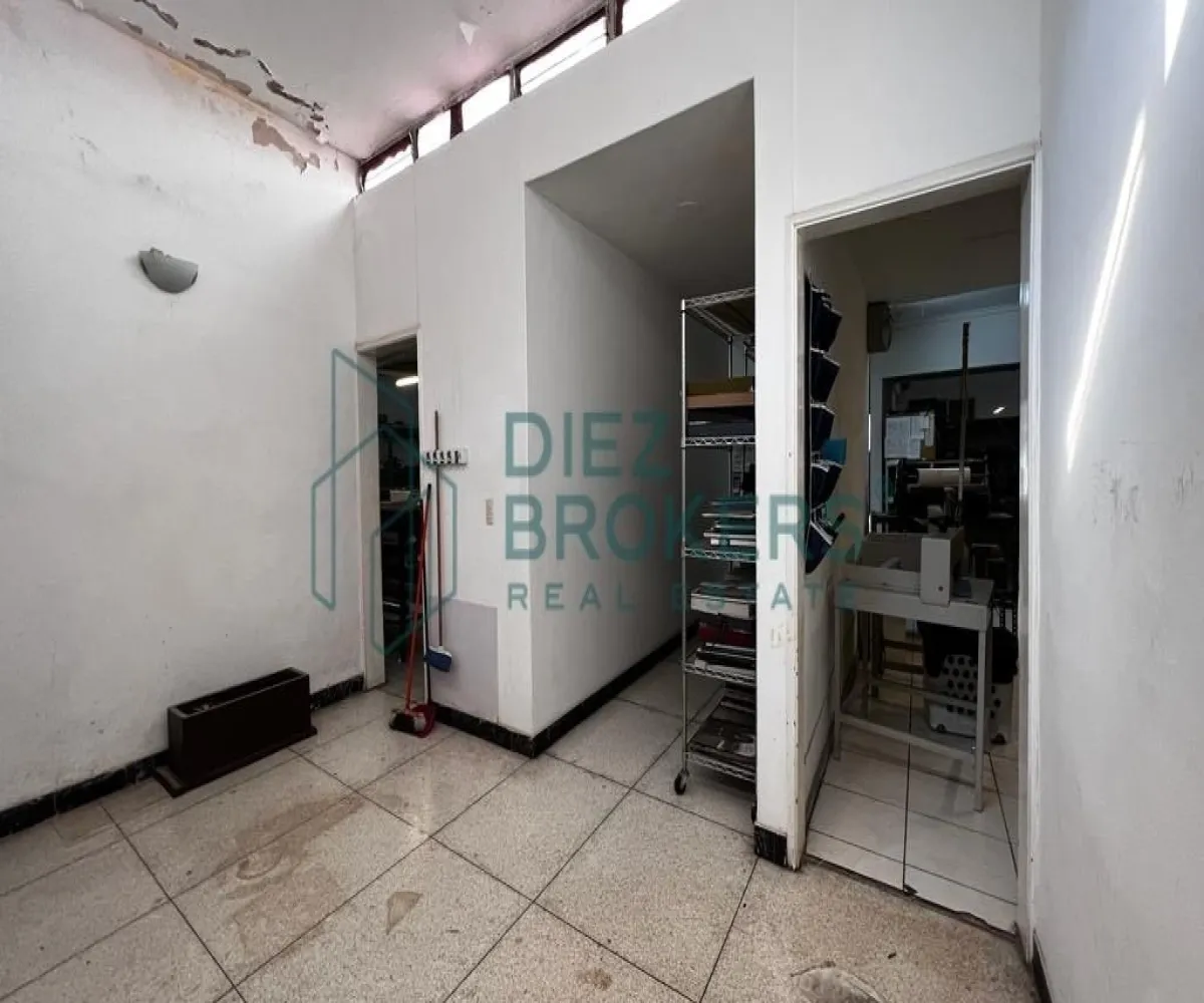 Casa En Venta,Centro,Avenida Miguel Hidalgo y Costilla 2125, Guadalajara, Jalisco 44100,Avenida Miguel Hidalgo y Costilla,2,pfmMljJ Casa En Venta,Centro,Avenida Miguel Hidalgo y Costilla 2125, Guadalajara, Jalisco 44100,Avenida Miguel Hidalgo y Costilla,2,pfmMljJ