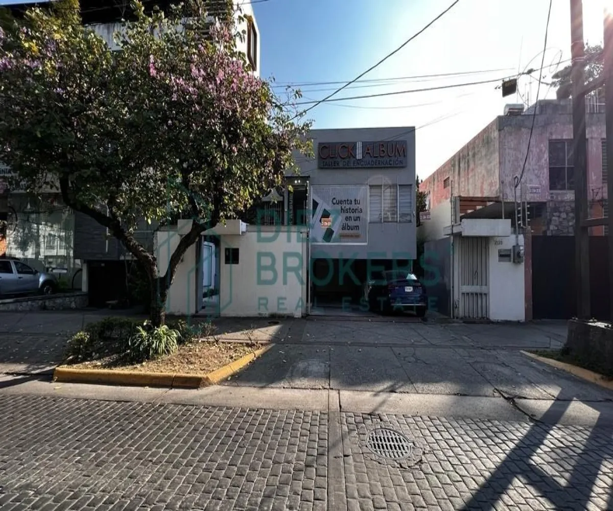 Casa En Venta,Centro,Avenida Miguel Hidalgo y Costilla 2125, Guadalajara, Jalisco 44100,Avenida Miguel Hidalgo y Costilla,2,pfmMljJ Casa En Venta,Centro,Avenida Miguel Hidalgo y Costilla 2125, Guadalajara, Jalisco 44100,Avenida Miguel Hidalgo y Costilla,2,pfmMljJ