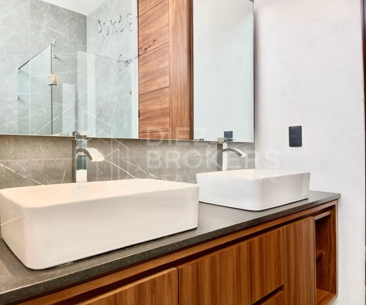 Casa En Venta,Zapopan,Blvd Santillana 2 S/N, Zapopan, Jalisco 45134, 5 Habitaciones,5 Baños,Blvd Santillana 2,1,pgucPKU Casa En Venta,Zapopan,Blvd Santillana 2 S/N, Zapopan, Jalisco 45134, 5 Habitaciones,5 Baños,Blvd Santillana 2,1,pgucPKU