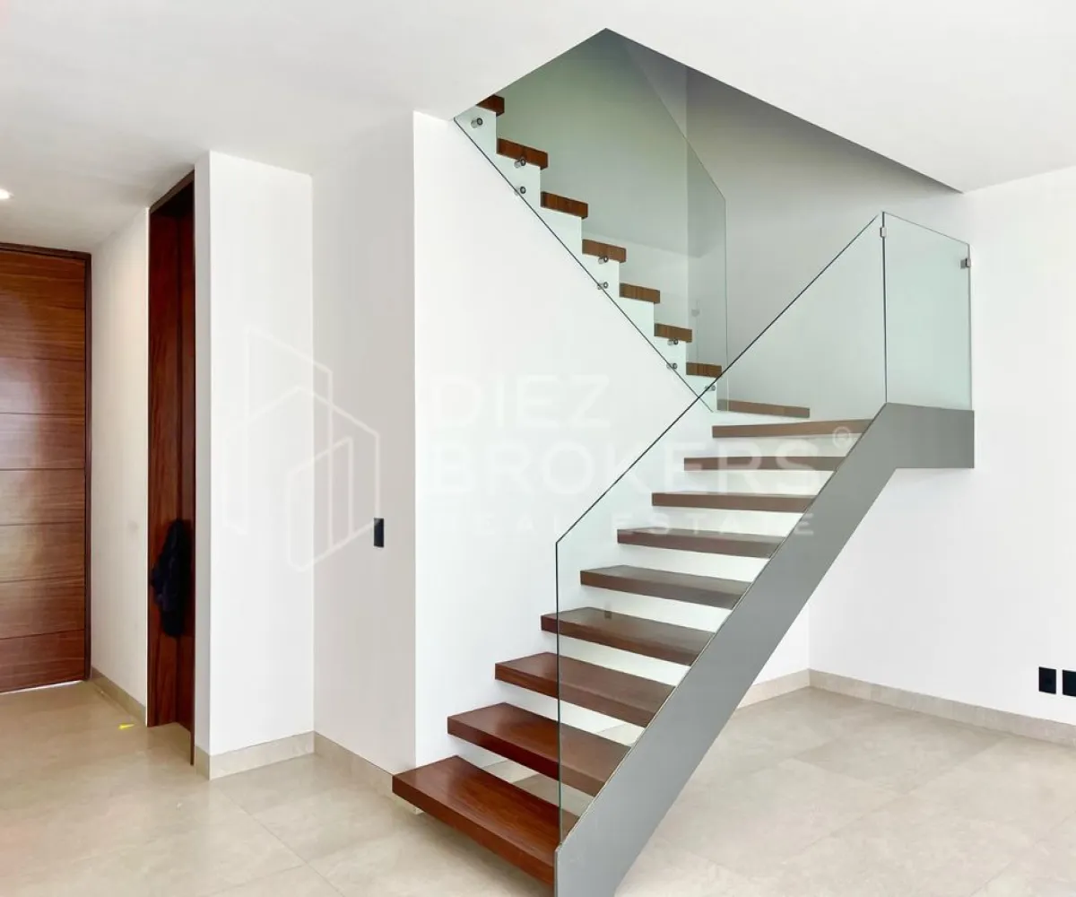 Casa En Venta,Zapopan,Blvd Santillana 2 S/N, Zapopan, Jalisco 45134, 5 Habitaciones,5 Baños,Blvd Santillana 2,1,pgucPKU Casa En Venta,Zapopan,Blvd Santillana 2 S/N, Zapopan, Jalisco 45134, 5 Habitaciones,5 Baños,Blvd Santillana 2,1,pgucPKU