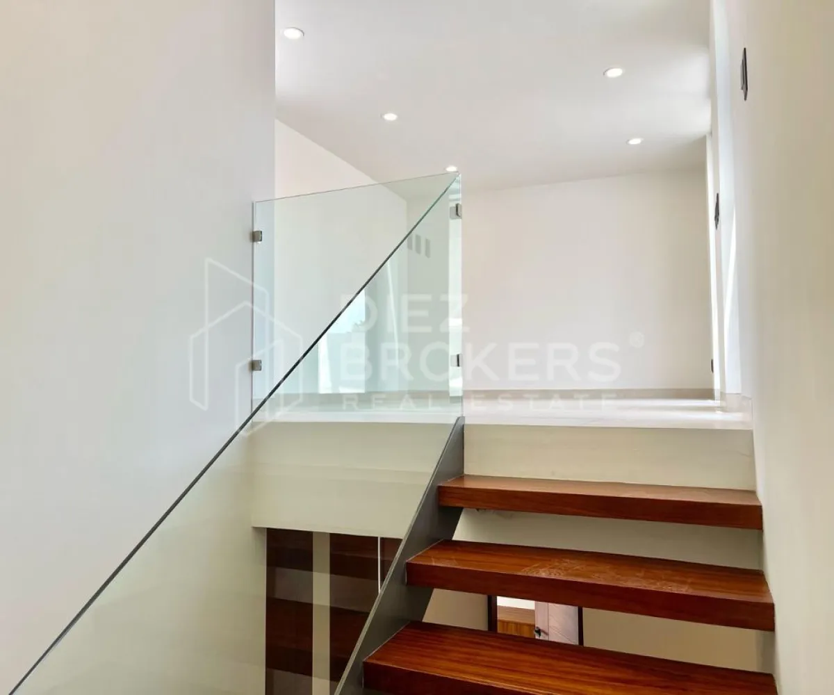 Casa En Venta,Zapopan,Blvd Santillana 2 S/N, Zapopan, Jalisco 45134, 5 Habitaciones,5 Baños,Blvd Santillana 2,1,pgucPKU Casa En Venta,Zapopan,Blvd Santillana 2 S/N, Zapopan, Jalisco 45134, 5 Habitaciones,5 Baños,Blvd Santillana 2,1,pgucPKU