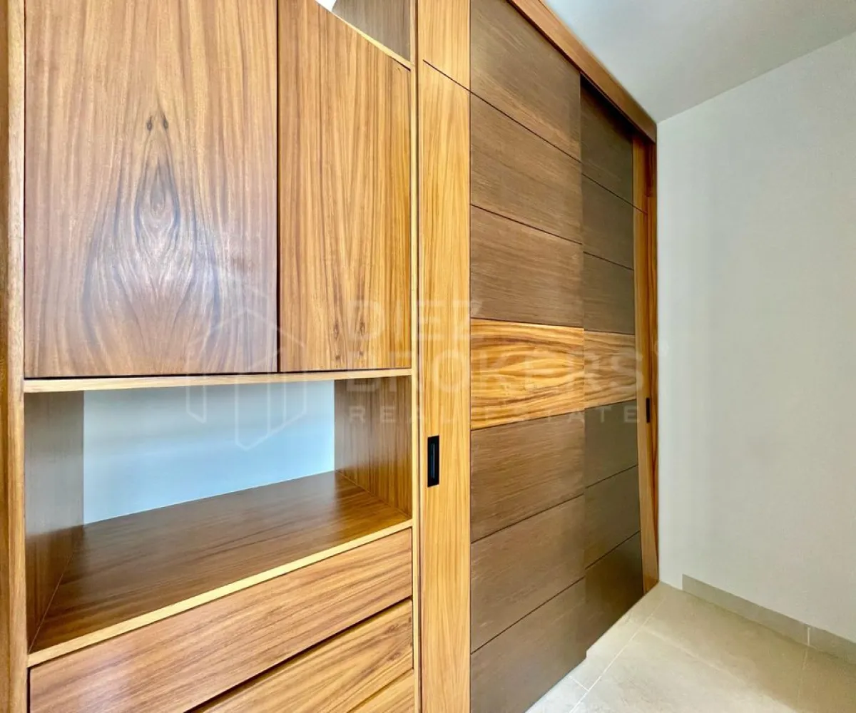 Casa En Venta,Zapopan,Blvd Santillana 2 S/N, Zapopan, Jalisco 45134, 5 Habitaciones,5 Baños,Blvd Santillana 2,1,pgucPKU Casa En Venta,Zapopan,Blvd Santillana 2 S/N, Zapopan, Jalisco 45134, 5 Habitaciones,5 Baños,Blvd Santillana 2,1,pgucPKU