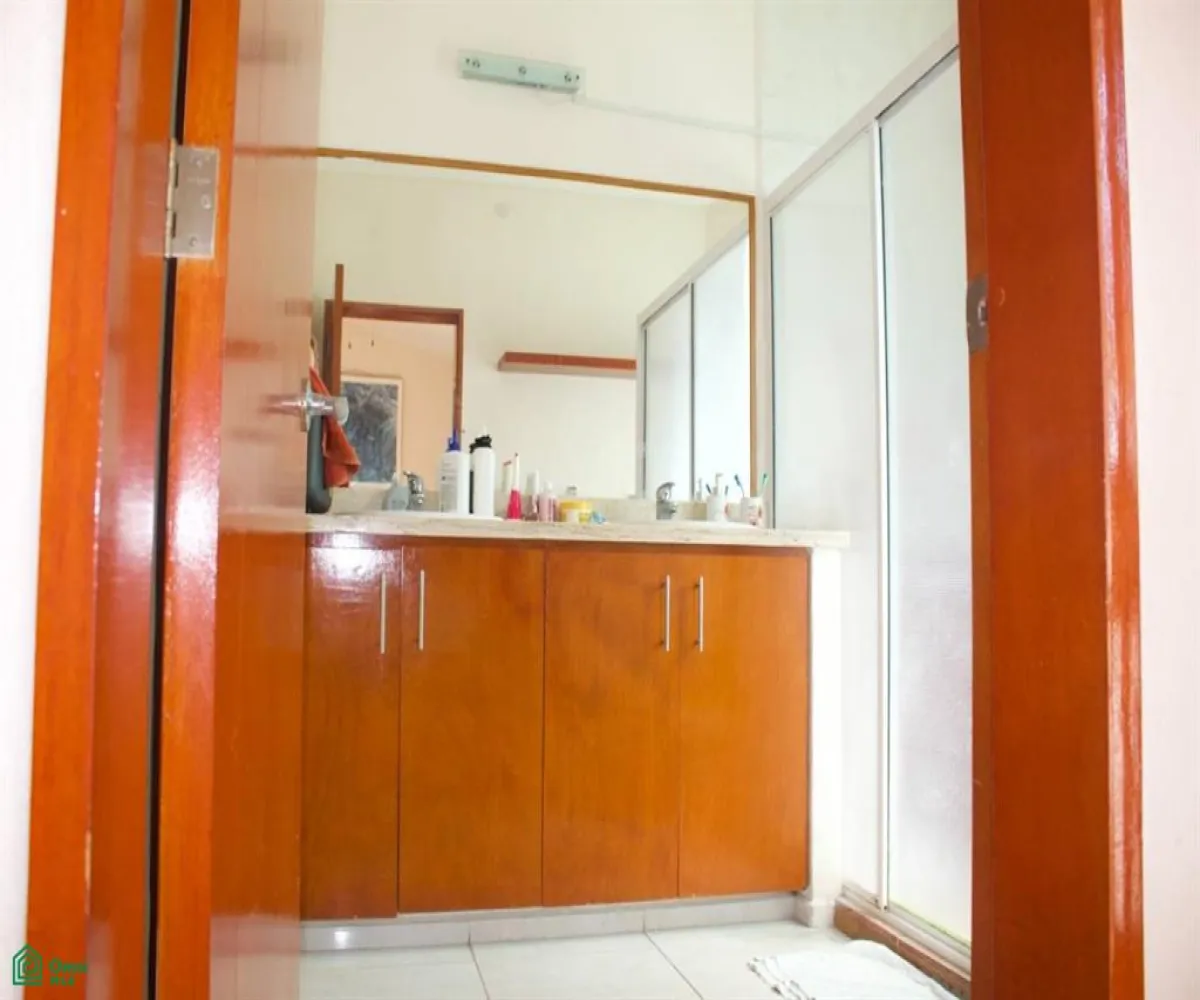 Casa En Venta,Residencial Fluvial Vallarta,Rio Papaloapan 136, Puerto Vallarta, Jalisco 48312, 3 Habitaciones,3 Baños,Rio Papaloapan,2,MX22142470