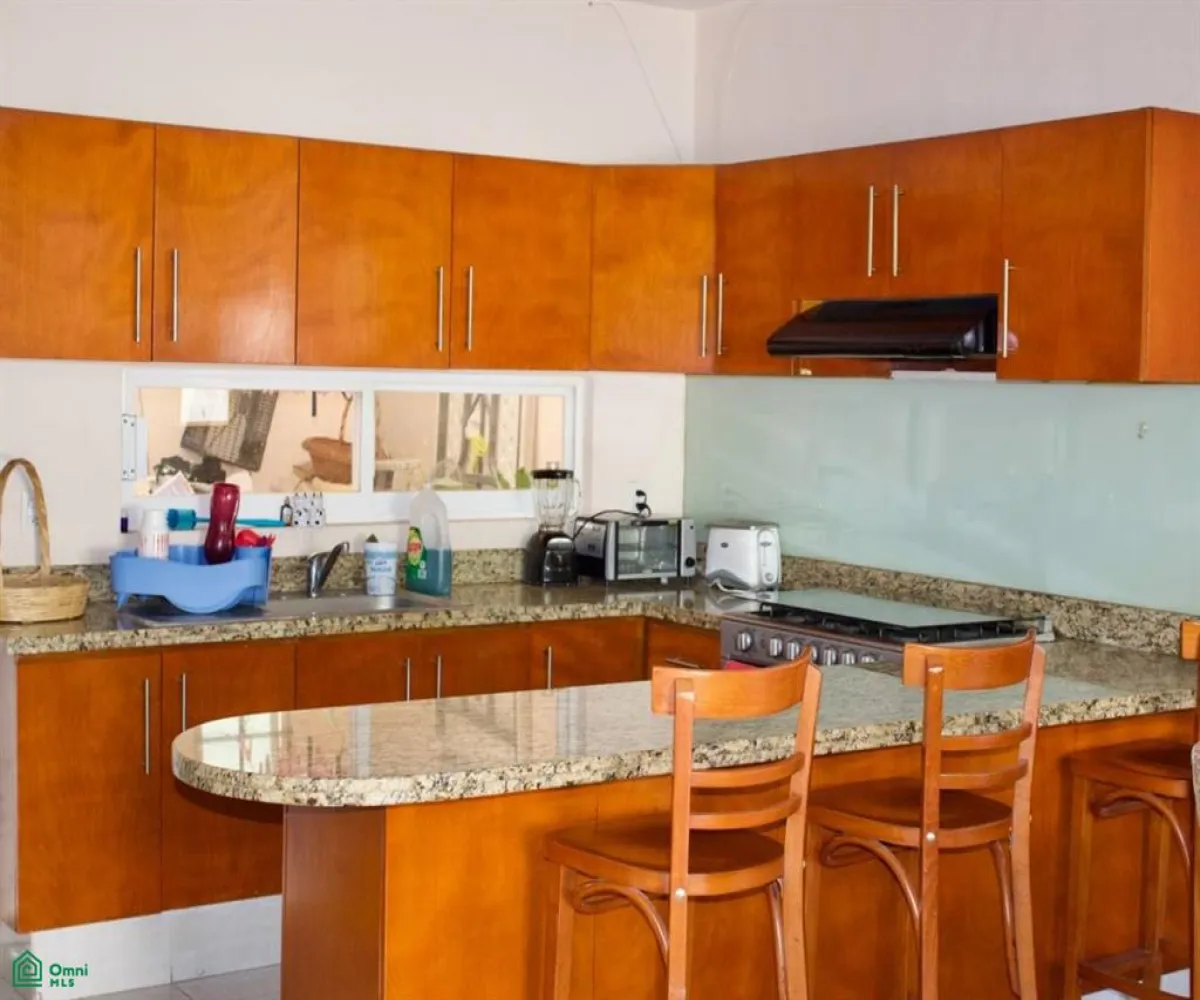 Casa En Venta,Residencial Fluvial Vallarta,Rio Papaloapan 136, Puerto Vallarta, Jalisco 48312, 3 Habitaciones,3 Baños,Rio Papaloapan,2,MX22142470