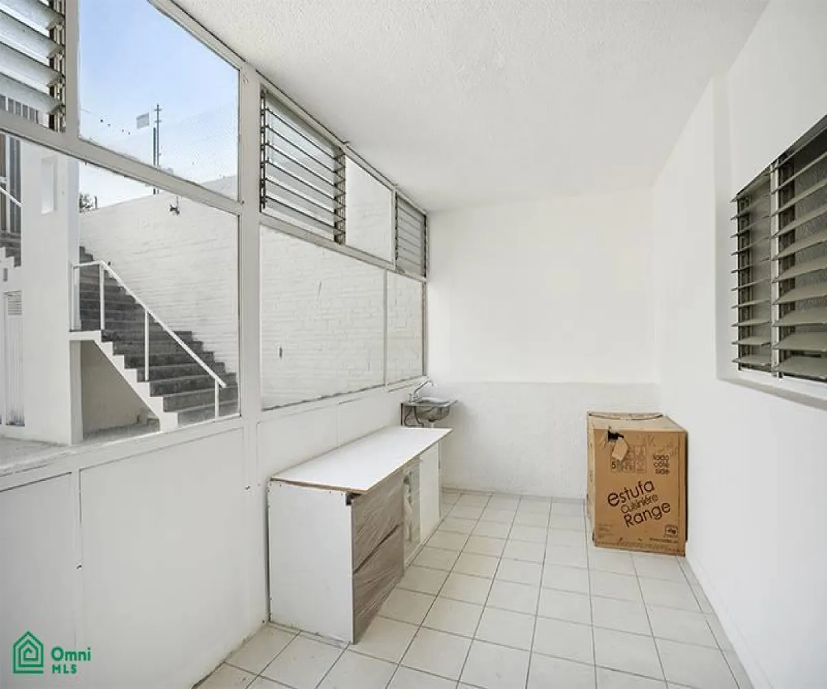 Casa En Renta,Jardines del Bosque Centro,La Luna 2910, Guadalajara, Jalisco 44520,4 Baños,La Luna,2,MX2222165 Casa En Renta,Jardines del Bosque Centro,La Luna 2910, Guadalajara, Jalisco 44520,4 Baños,La Luna,2,MX2222165