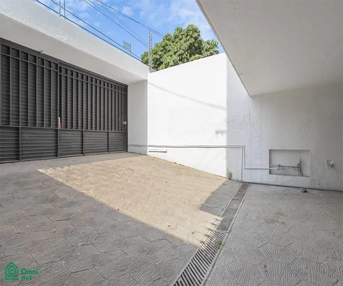 Casa En Renta,Jardines del Bosque Centro,La Luna 2910, Guadalajara, Jalisco 44520,4 Baños,La Luna,2,MX2222165 Casa En Renta,Jardines del Bosque Centro,La Luna 2910, Guadalajara, Jalisco 44520,4 Baños,La Luna,2,MX2222165