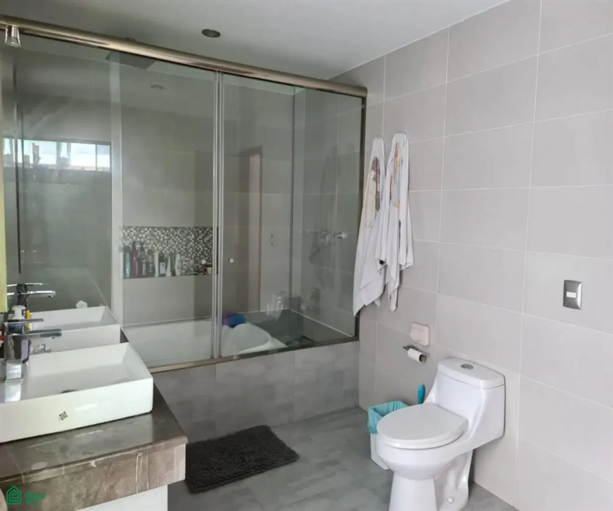 Casa En Venta,Bosques de La Victoria,Islote 2933, Guadalajara, Jalisco 44540, 4 Habitaciones,3 Baños,Islote,2,MX2227102 Casa En Venta,Bosques de La Victoria,Islote 2933, Guadalajara, Jalisco 44540, 4 Habitaciones,3 Baños,Islote,2,MX2227102