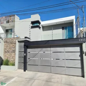 Casa En Venta,Bosques de La Victoria,Islote 2933, Guadalajara, Jalisco 44540, 4 Habitaciones,3 Baños,Islote,2,MX2227102