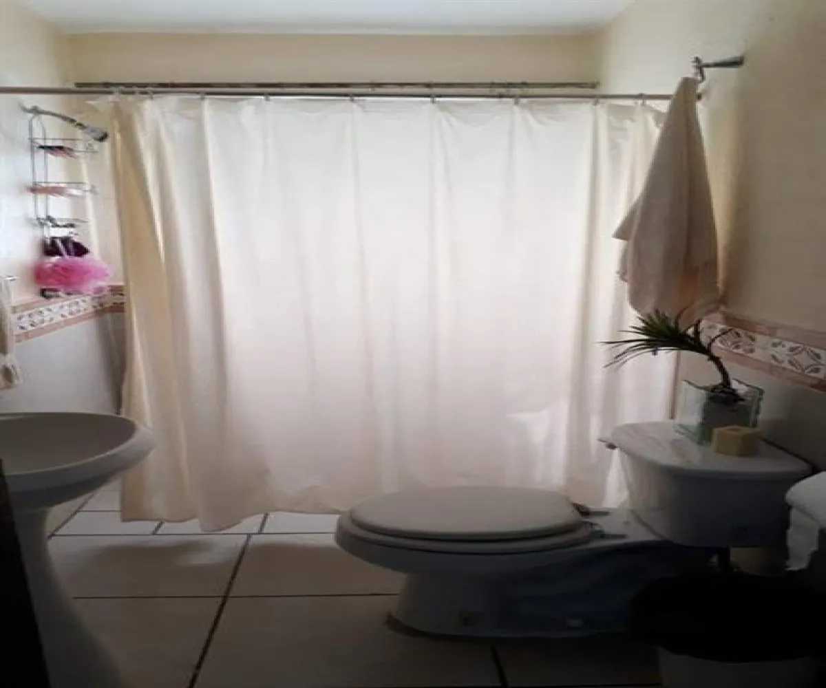 Casa En Venta,Margarita Maza de Juárez,Av. Belisario Domínguez 3098, Guadalajara, Jalisco 44300, 5 Habitaciones,2 Baños,Av. Belisario Domínguez,2,MX2232225 Casa En Venta,Margarita Maza de Juárez,Av. Belisario Domínguez 3098, Guadalajara, Jalisco 44300, 5 Habitaciones,2 Baños,Av. Belisario Domínguez,2,MX2232225