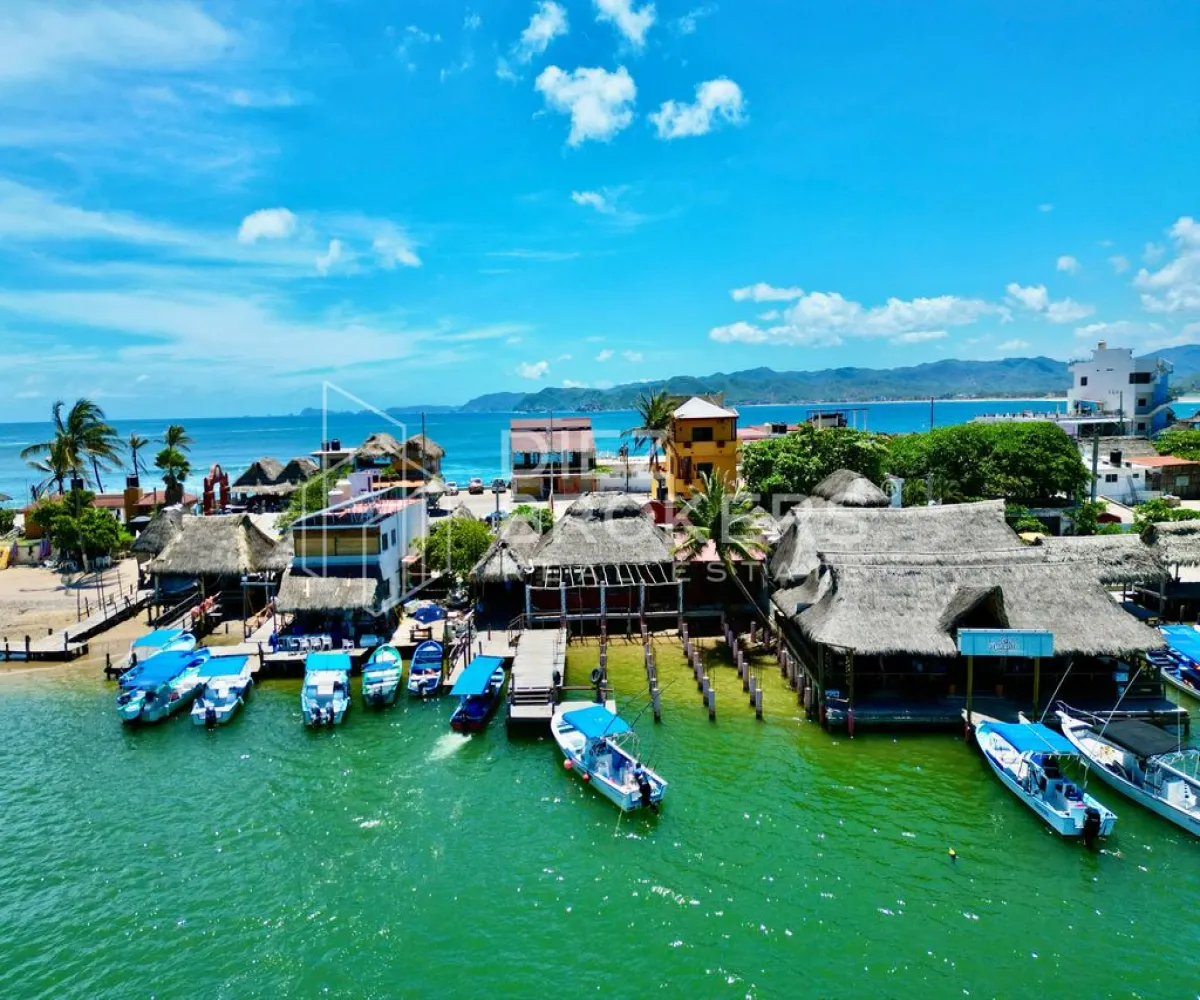 Local En Venta,Barra De Navidad,Av. Veracruz 12, Cihuatlán, Jalisco 48987,1 Baño,Av. Veracruz ,1,pqZ6qGq Local En Venta,Barra De Navidad,Av. Veracruz 12, Cihuatlán, Jalisco 48987,1 Baño,Av. Veracruz ,1,pqZ6qGq