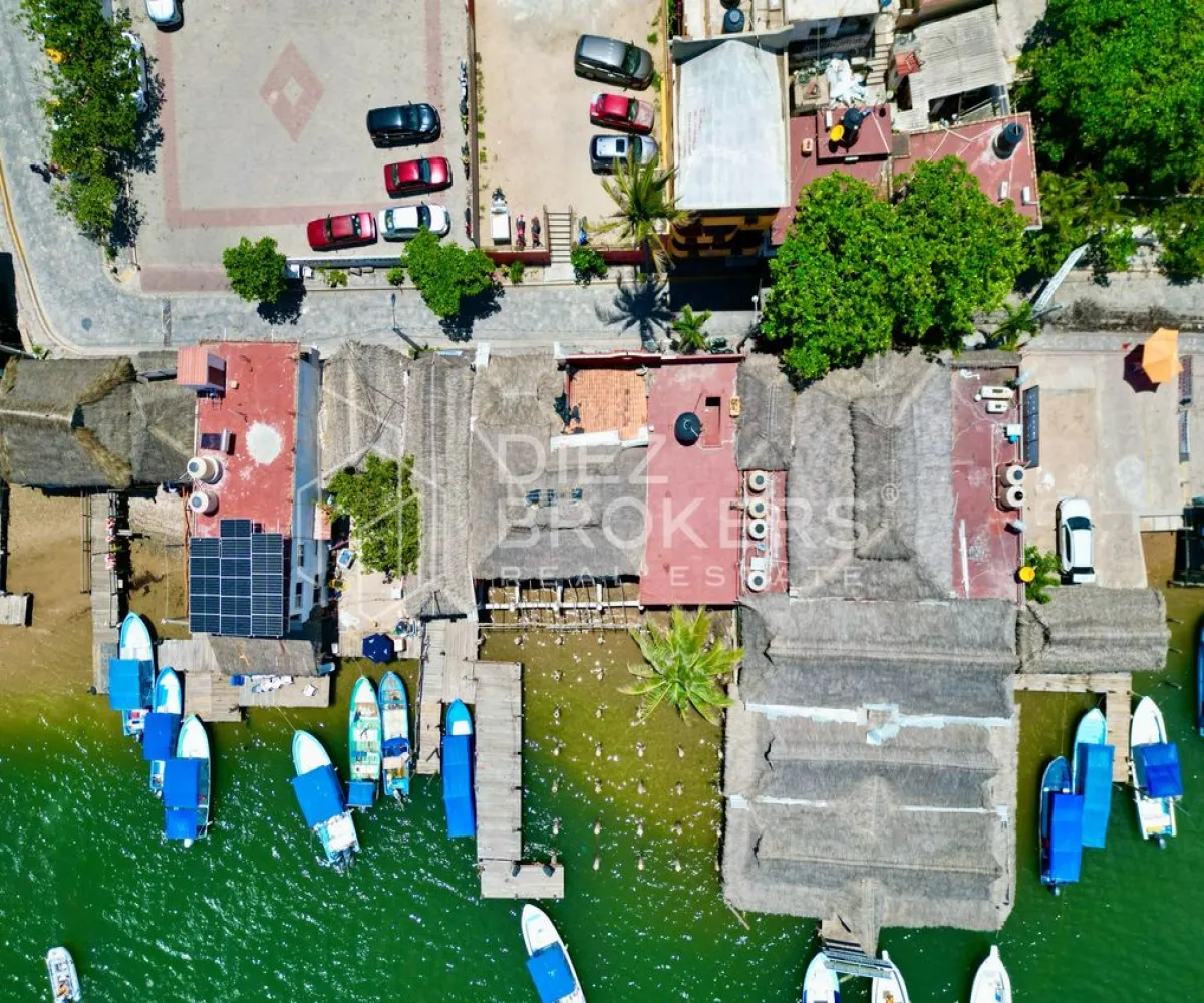 Local En Venta,Barra De Navidad,Av. Veracruz 12, Cihuatlán, Jalisco 48987,1 Baño,Av. Veracruz ,1,pqZ6qGq Local En Venta,Barra De Navidad,Av. Veracruz 12, Cihuatlán, Jalisco 48987,1 Baño,Av. Veracruz ,1,pqZ6qGq