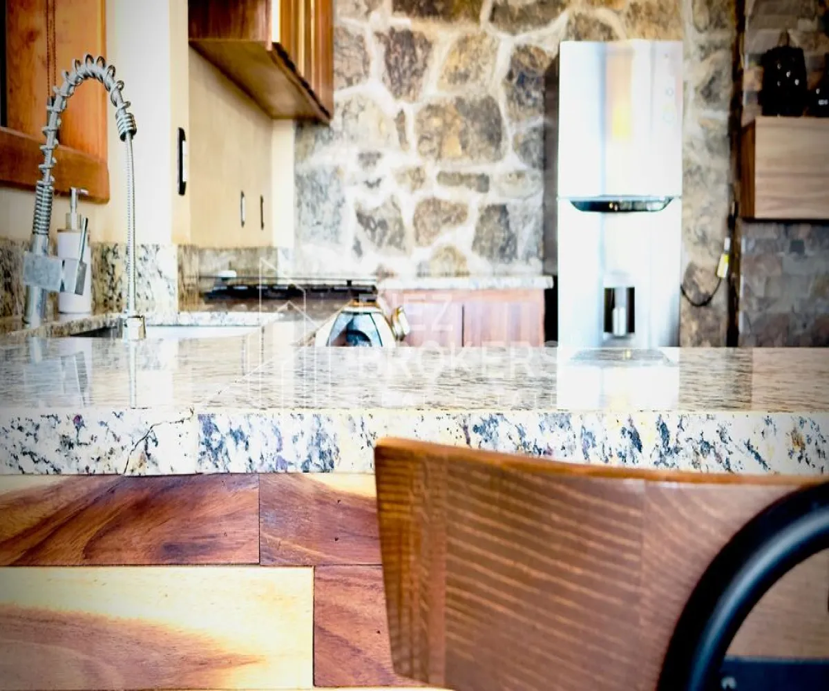 Casa En Venta,Mazamitla Centro,Pisani 4, Mazamitla, Jalisco 49500, 1 Cuarto,1 Baño,Pisani ,1,pvh2jBI