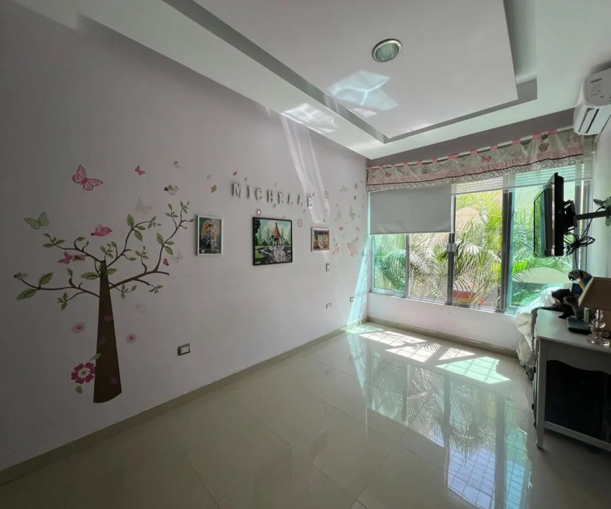 Casa En Venta,Sagrado Corazón,Calle Hidalgo 223, Zapotlanejo, Jalisco 45430, 3 Habitaciones,3 Baños,Calle Hidalgo,2,p5OSTSN Casa En Venta,Sagrado Corazón,Calle Hidalgo 223, Zapotlanejo, Jalisco 45430, 3 Habitaciones,3 Baños,Calle Hidalgo,2,p5OSTSN