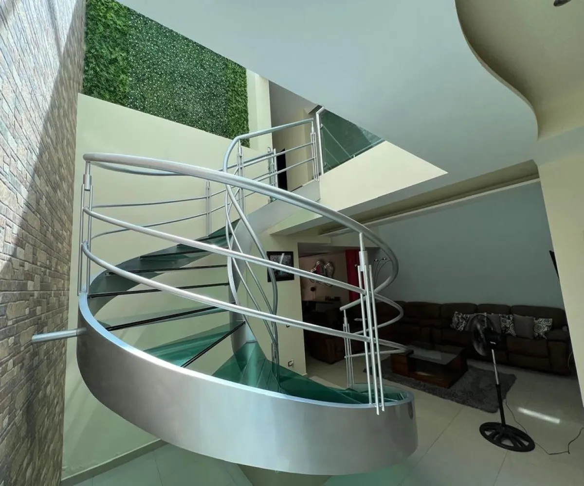 Casa En Venta,Sagrado Corazón,Calle Hidalgo 223, Zapotlanejo, Jalisco 45430, 3 Habitaciones,3 Baños,Calle Hidalgo,2,p5OSTSN Casa En Venta,Sagrado Corazón,Calle Hidalgo 223, Zapotlanejo, Jalisco 45430, 3 Habitaciones,3 Baños,Calle Hidalgo,2,p5OSTSN