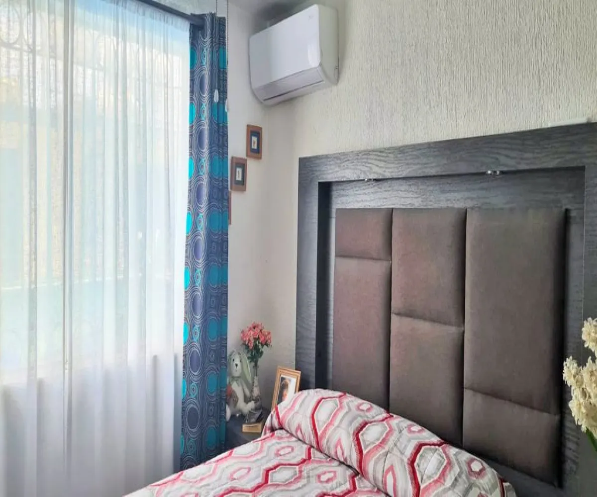 Casa En Venta,San Sebastianito,Bosque La Primavera 65 Álamos 4, San Pedro Tlaquepaque, Jalisco 45601, 4 Habitaciones,2 Baños,Bosque La Primavera,3,pQC4isG Casa En Venta,San Sebastianito,Bosque La Primavera 65 Álamos 4, San Pedro Tlaquepaque, Jalisco 45601, 4 Habitaciones,2 Baños,Bosque La Primavera,3,pQC4isG