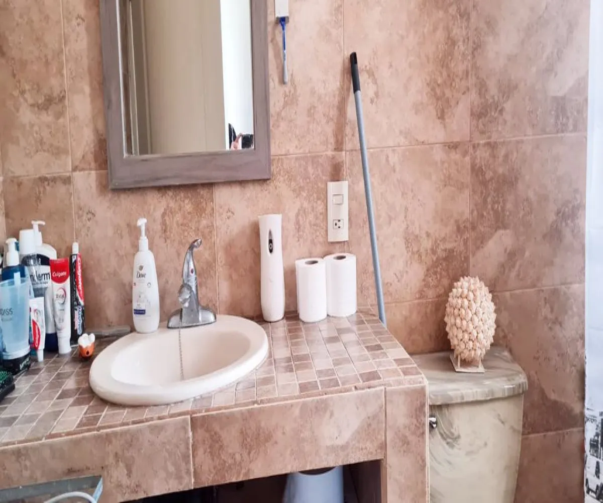 Casa En Venta,San Sebastianito,Bosque La Primavera 65 Álamos 4, San Pedro Tlaquepaque, Jalisco 45601, 4 Habitaciones,2 Baños,Bosque La Primavera,3,pQC4isG Casa En Venta,San Sebastianito,Bosque La Primavera 65 Álamos 4, San Pedro Tlaquepaque, Jalisco 45601, 4 Habitaciones,2 Baños,Bosque La Primavera,3,pQC4isG