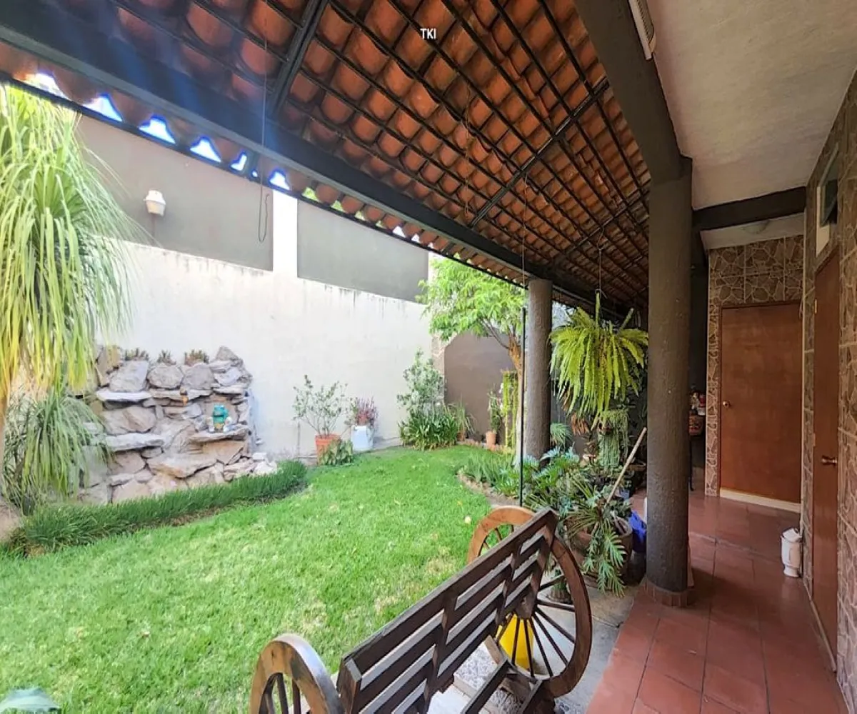 Casa En Venta,El Retiro,Calle Monte de las Ánimas 720, Guadalajara, Jalisco 44280, 5 Habitaciones,4 Baños,Calle Monte de las Ánimas,3,pTXLNGt Casa En Venta,El Retiro,Calle Monte de las Ánimas 720, Guadalajara, Jalisco 44280, 5 Habitaciones,4 Baños,Calle Monte de las Ánimas,3,pTXLNGt