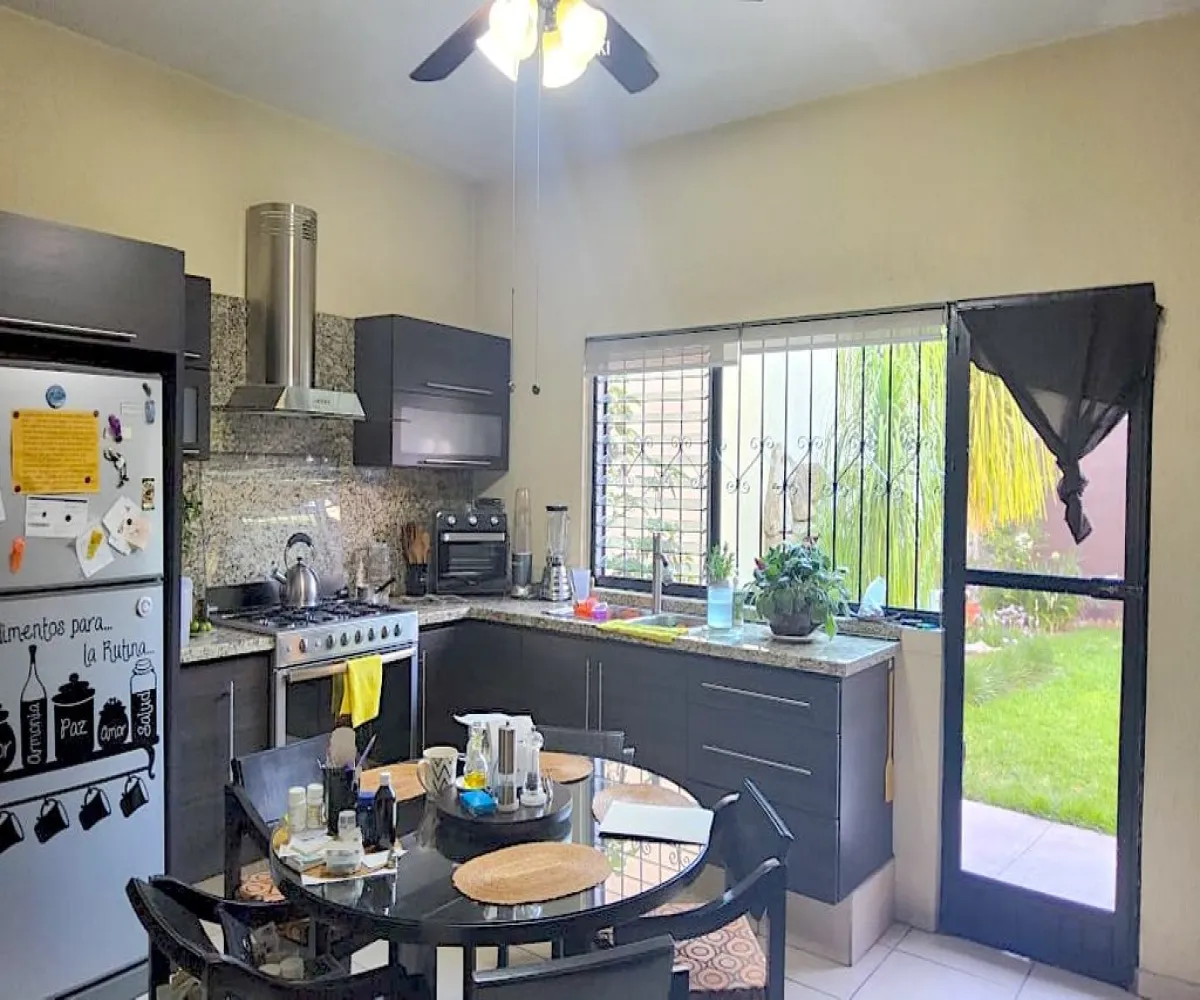 Casa En Venta,El Retiro,Calle Monte de las Ánimas 720, Guadalajara, Jalisco 44280, 5 Habitaciones,4 Baños,Calle Monte de las Ánimas,3,pTXLNGt Casa En Venta,El Retiro,Calle Monte de las Ánimas 720, Guadalajara, Jalisco 44280, 5 Habitaciones,4 Baños,Calle Monte de las Ánimas,3,pTXLNGt