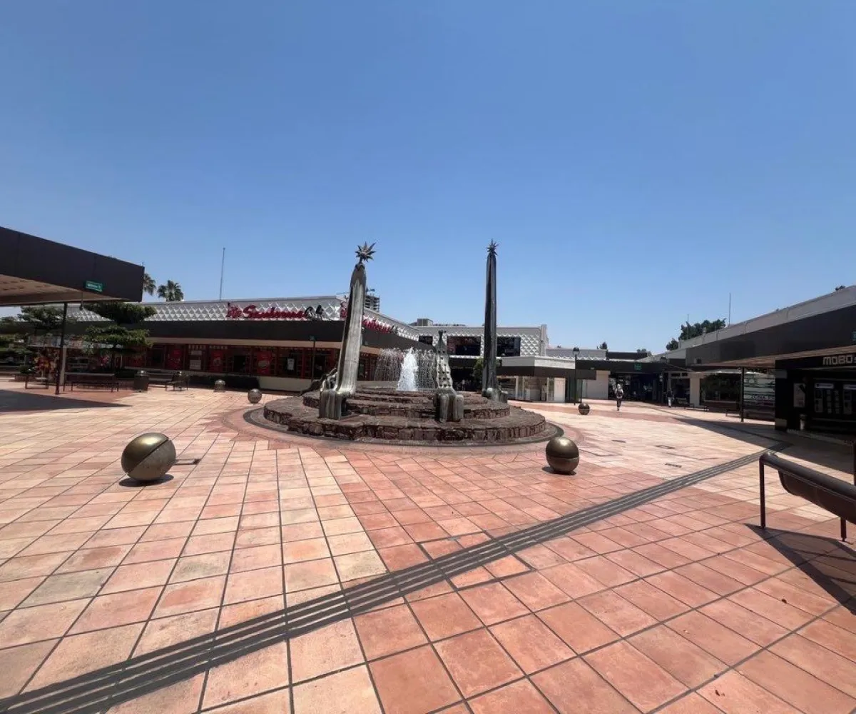 Local En Venta,Fracc Ciudad Del Sol,Avenida Adolfo López Mateos Sur 2375, Zapopan, Jalisco 45050,Avenida Adolfo López Mateos Sur,1,pelWhRb