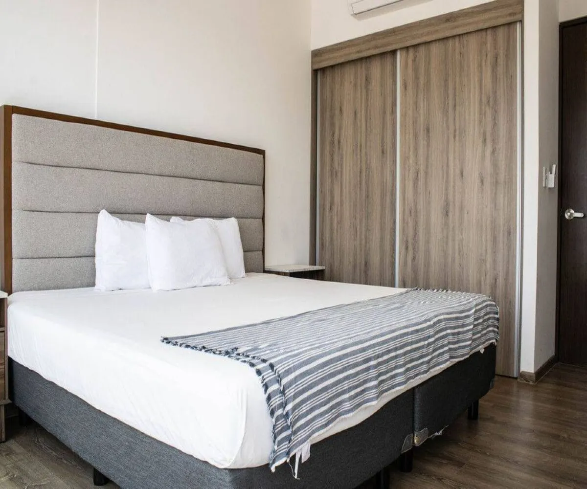 Departamento En Venta,Puerta del Valle,Periferico Norte 1066, Zapopan, Jalisco 45101, 3 Habitaciones,2 Baños,Periferico Norte,1,pPZ3XcF