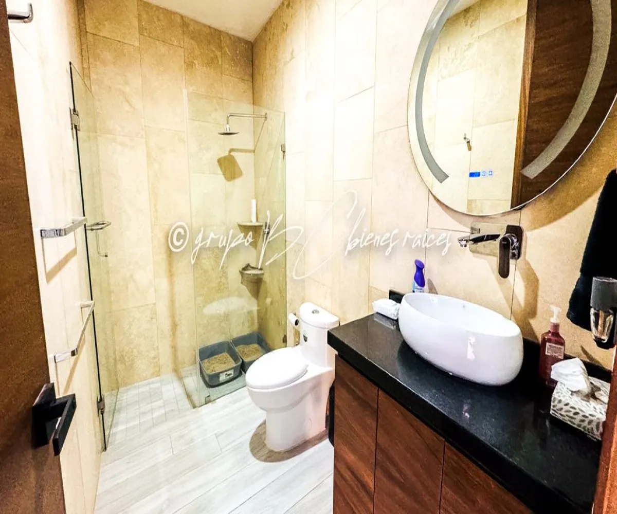 Casa En Venta,Parques Vallarta,Avenida de la primavera 1818 38, Zapopan, Jalisco 45134, 5 Habitaciones,4 Baños,Avenida de la primavera,3,pV8STNI Casa En Venta,Parques Vallarta,Avenida de la primavera 1818 38, Zapopan, Jalisco 45134, 5 Habitaciones,4 Baños,Avenida de la primavera,3,pV8STNI