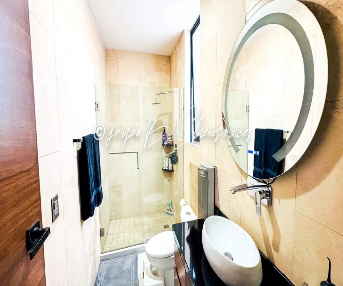 Casa En Venta,Parques Vallarta,Avenida de la primavera 1818 38, Zapopan, Jalisco 45134, 5 Habitaciones,4 Baños,Avenida de la primavera,3,pV8STNI Casa En Venta,Parques Vallarta,Avenida de la primavera 1818 38, Zapopan, Jalisco 45134, 5 Habitaciones,4 Baños,Avenida de la primavera,3,pV8STNI