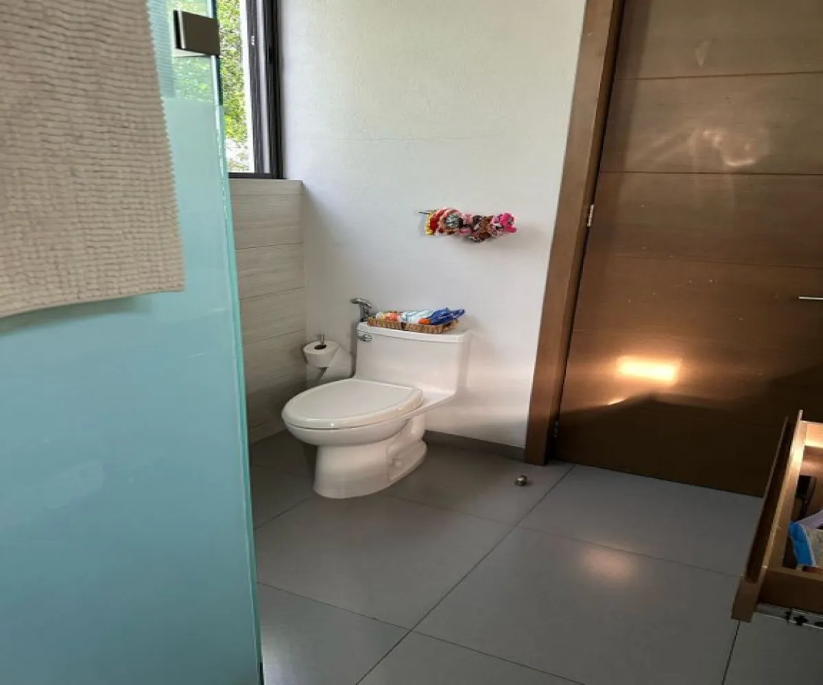 Casa En Venta,Valle Real,Paseo Valle Real 3000 20, Zapopan, Jalisco 45019, 4 Habitaciones,4 Baños,Paseo Valle Real,1,pPkFQxH Casa En Venta,Valle Real,Paseo Valle Real 3000 20, Zapopan, Jalisco 45019, 4 Habitaciones,4 Baños,Paseo Valle Real,1,pPkFQxH
