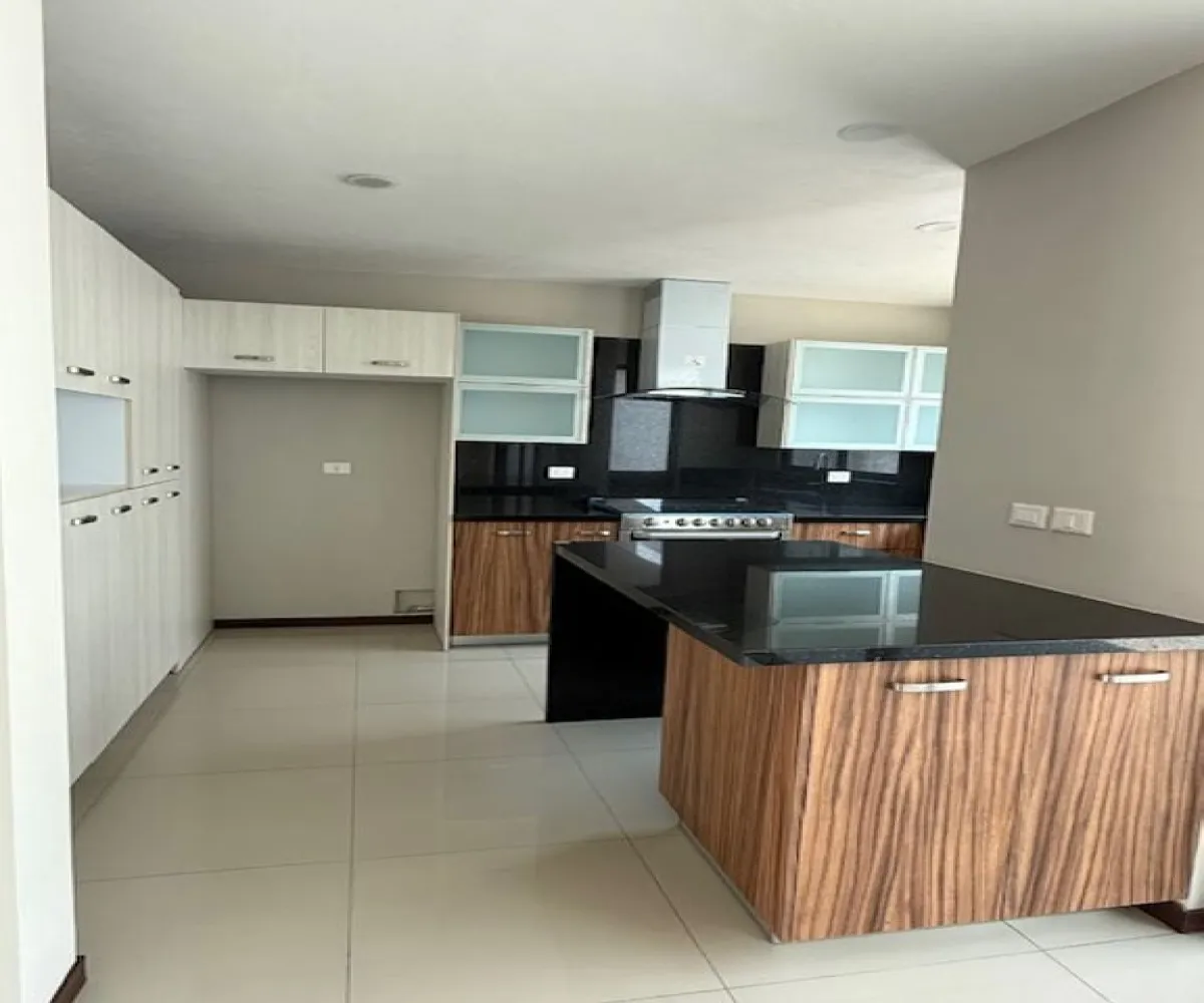 Casa En Venta,Paseo Solares 1632 100, Zapopan, Jalisco 45134, 3 Habitaciones,3 Baños,Paseo Solares,3,ptGzANa