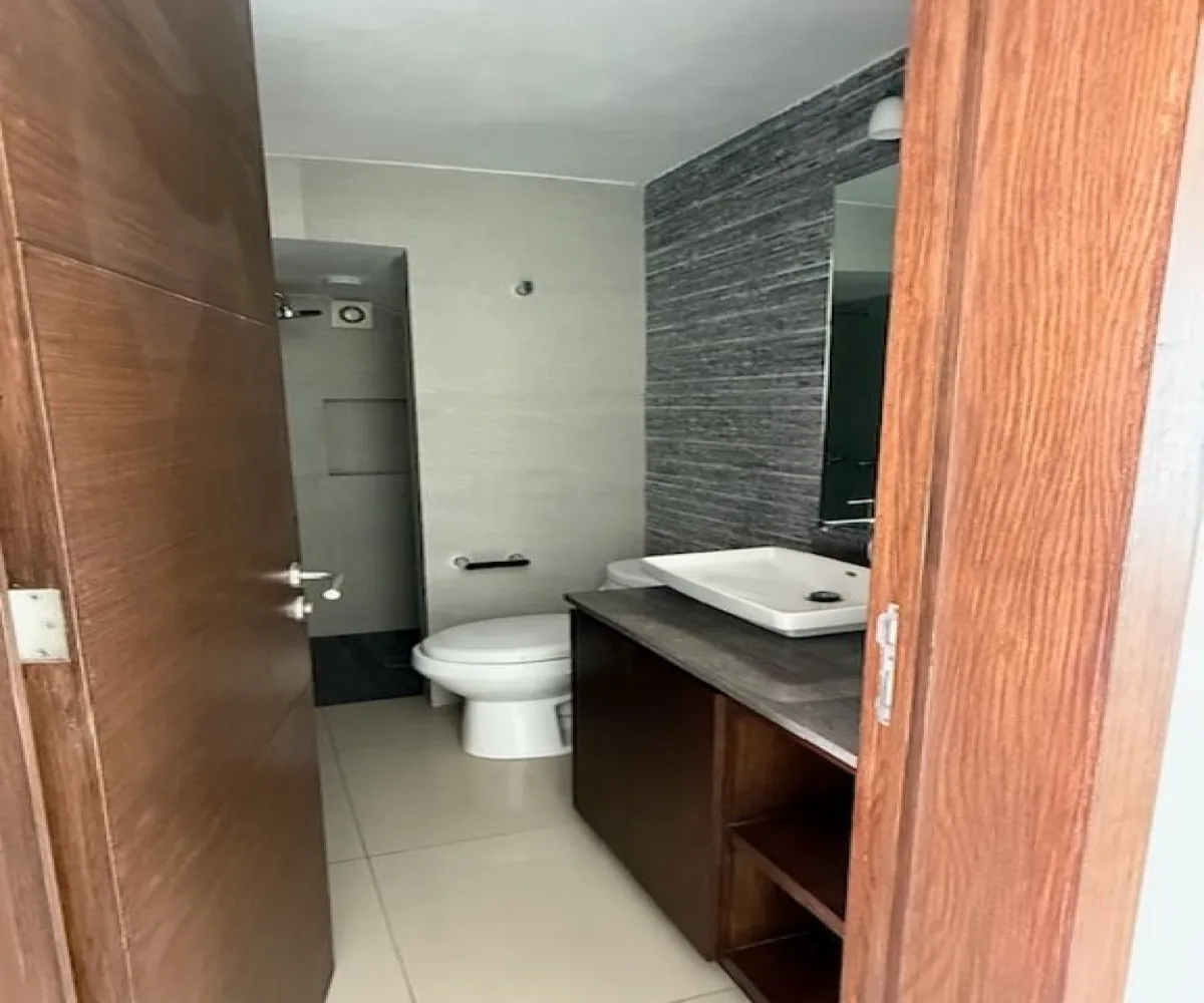 Casa En Venta,Paseo Solares 1632 100, Zapopan, Jalisco 45134, 3 Habitaciones,3 Baños,Paseo Solares,3,ptGzANa