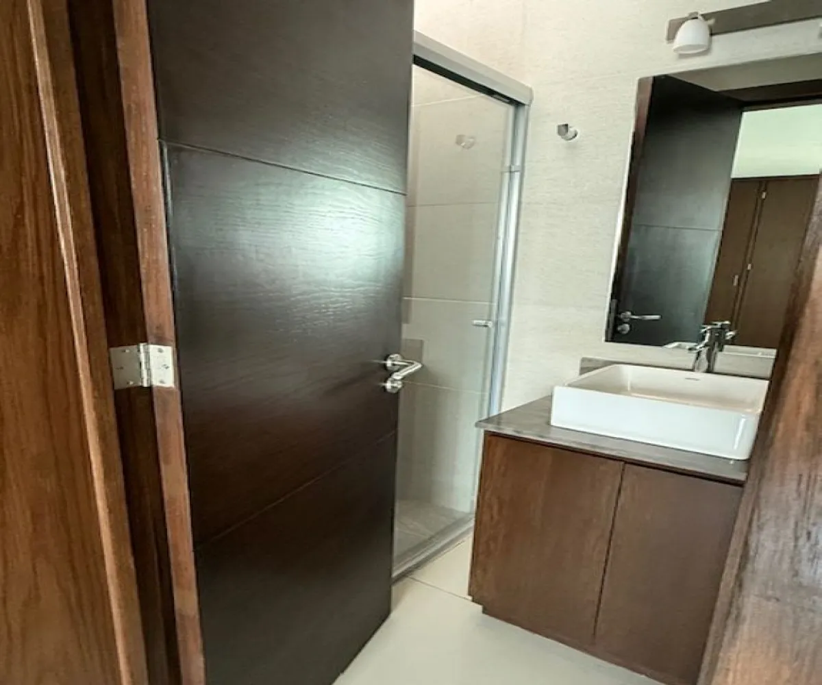 Casa En Venta,Paseo Solares 1632 100, Zapopan, Jalisco 45134, 3 Habitaciones,3 Baños,Paseo Solares,3,ptGzANa