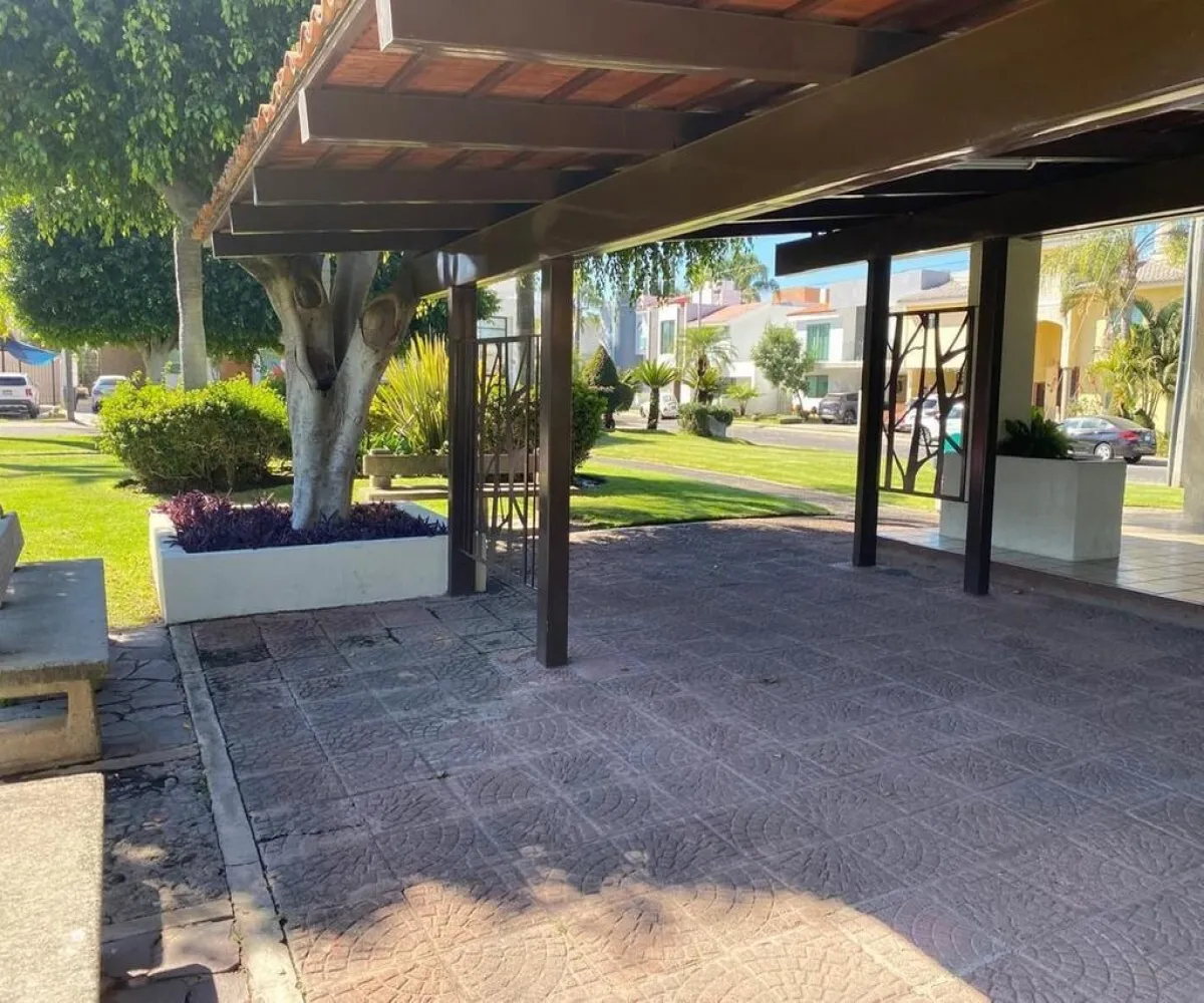 Casa En Venta,Jardín Real,Jardín de las Flores 216 Coto 6, Zapopan, Jalisco 45136, 3 Habitaciones,3 Baños,Jardín de las Flores,1,pqaPCGr