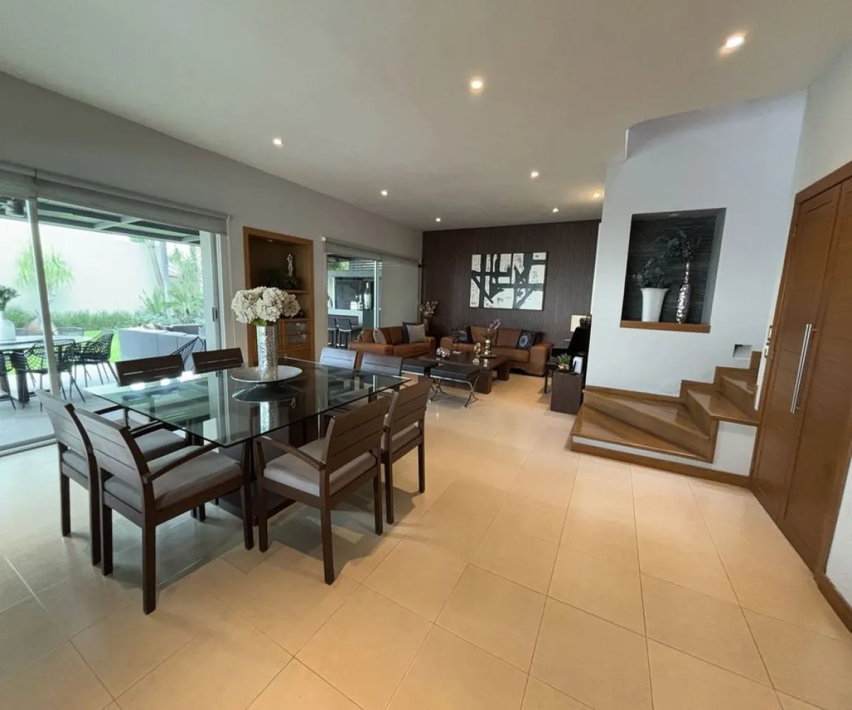 Casa En Venta,Jardín Real,Jardín de las Flores 216 Coto 6, Zapopan, Jalisco 45136, 3 Habitaciones,3 Baños,Jardín de las Flores,1,pqaPCGr